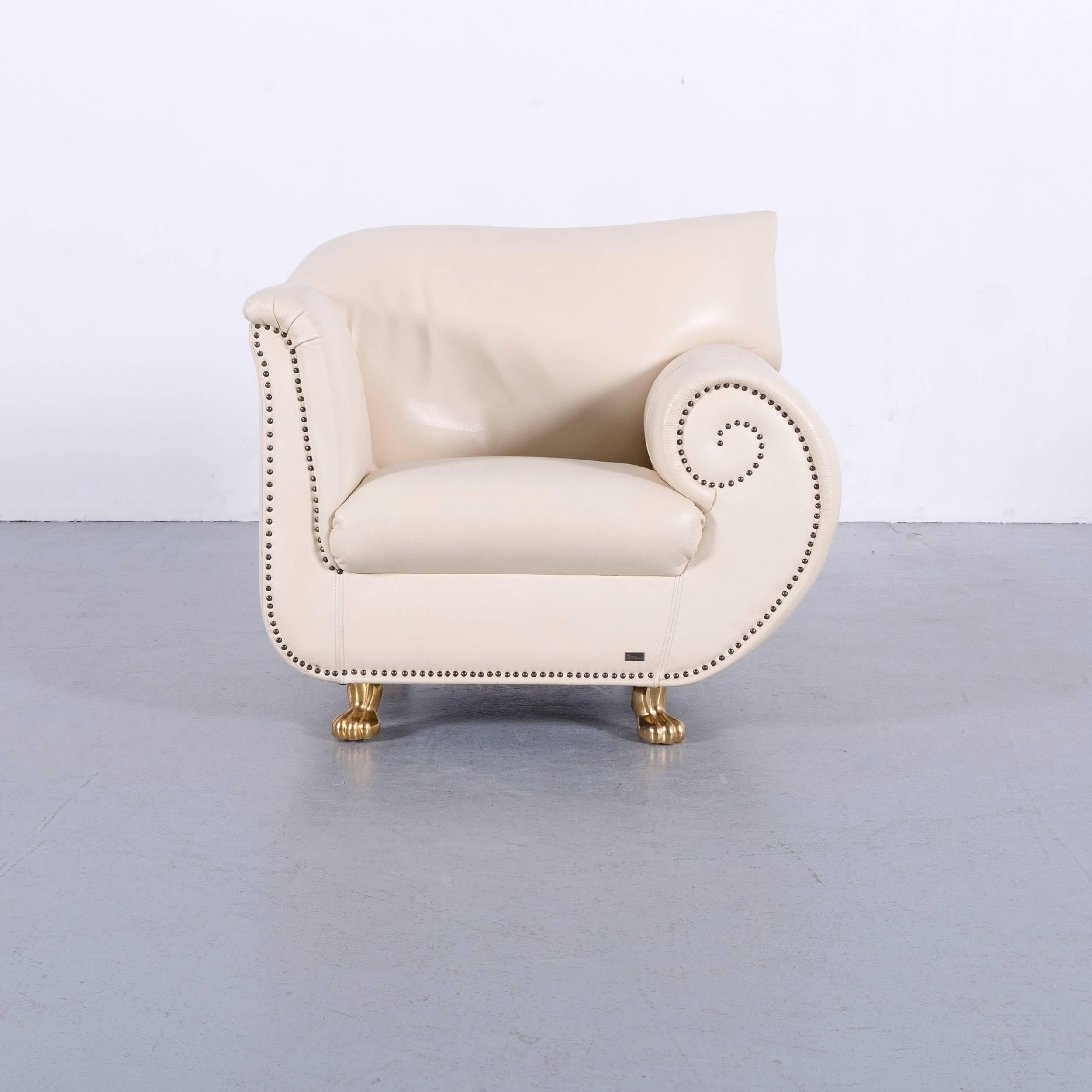 We bring to you a Bretz Gaudi leather armchair off-white one-seat.




























  