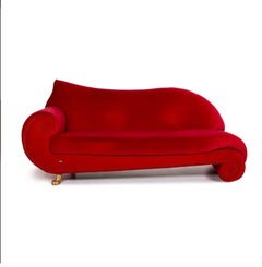 Bretz Gaudi Stoff Samt Sofa Rot Dreisitzer