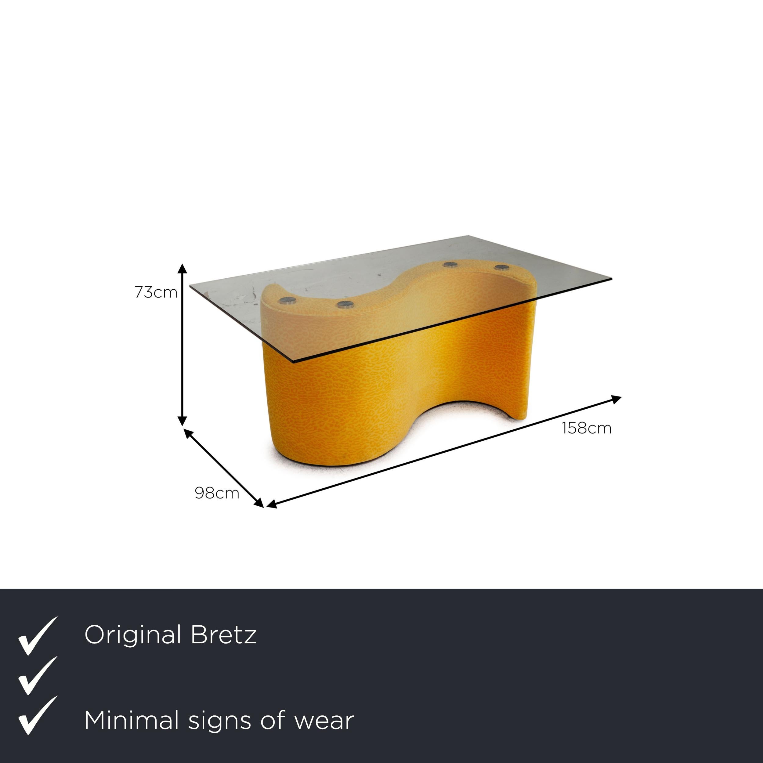 We present to you a Bretz glass coffee table yellow.

Product measurements in centimeters:

Depth: 98
Width: 158
Height: 73.






      