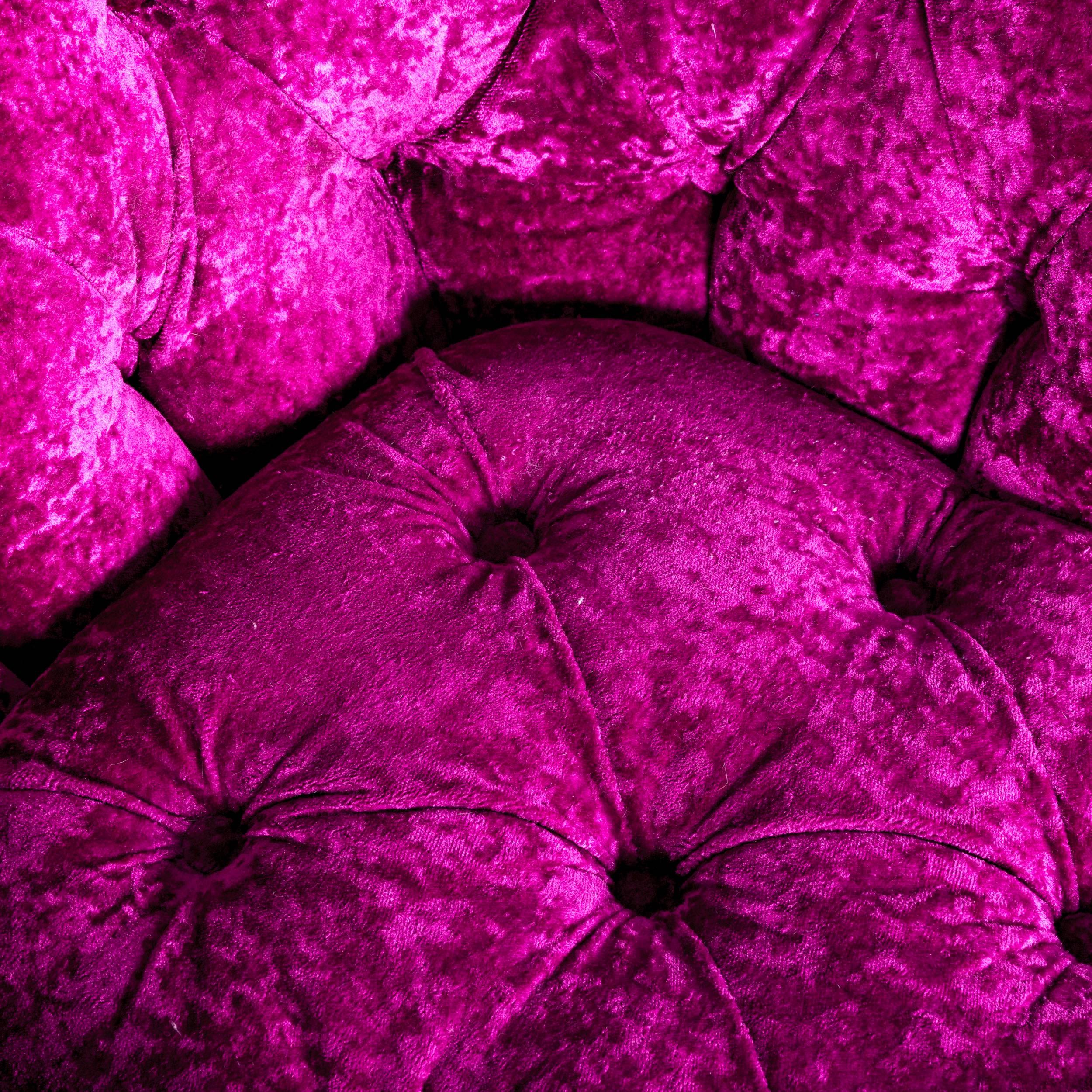 Bretz Pompadou Fabric Armchair Purple Red One-Seat For Sale 1