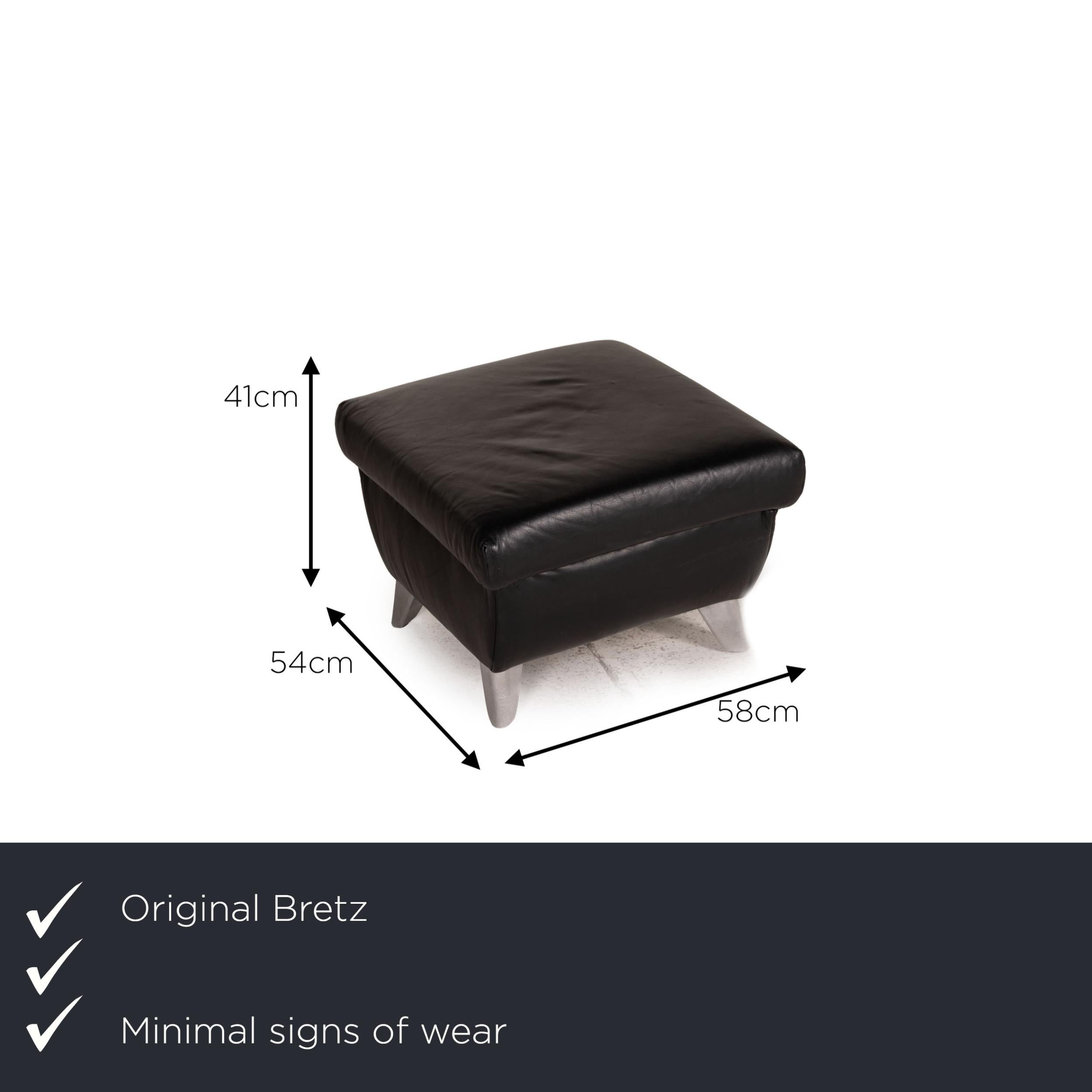 We present to you a Bretz Popeye designer leather stool black.
 

 Product measurements in centimeters:
 

Depth: 54
Width: 58
Height: 41.





 