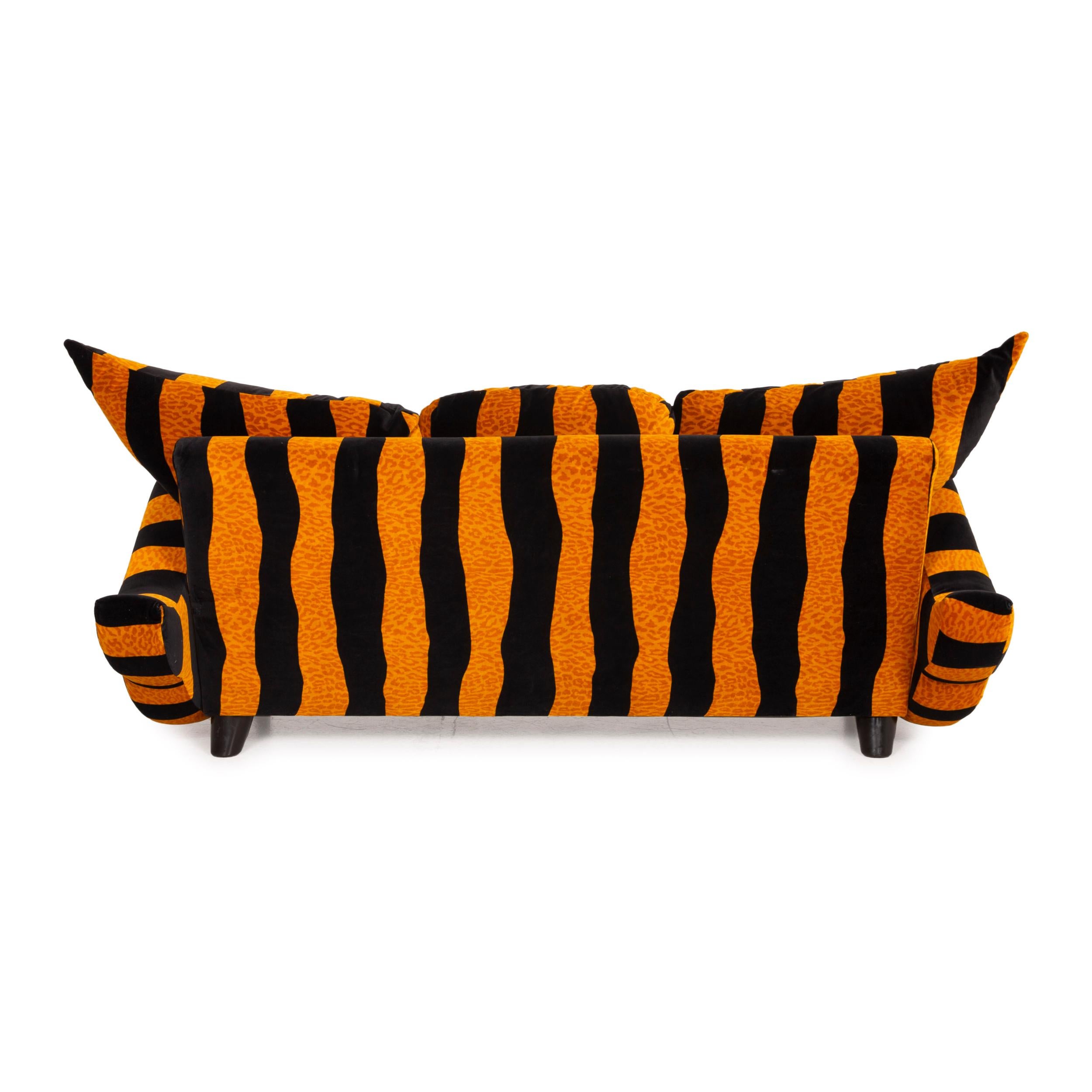 Bretz Prison Duck Fabric Sofa Gelb Dreisitzer Schwarzes Tiger-Muster 5