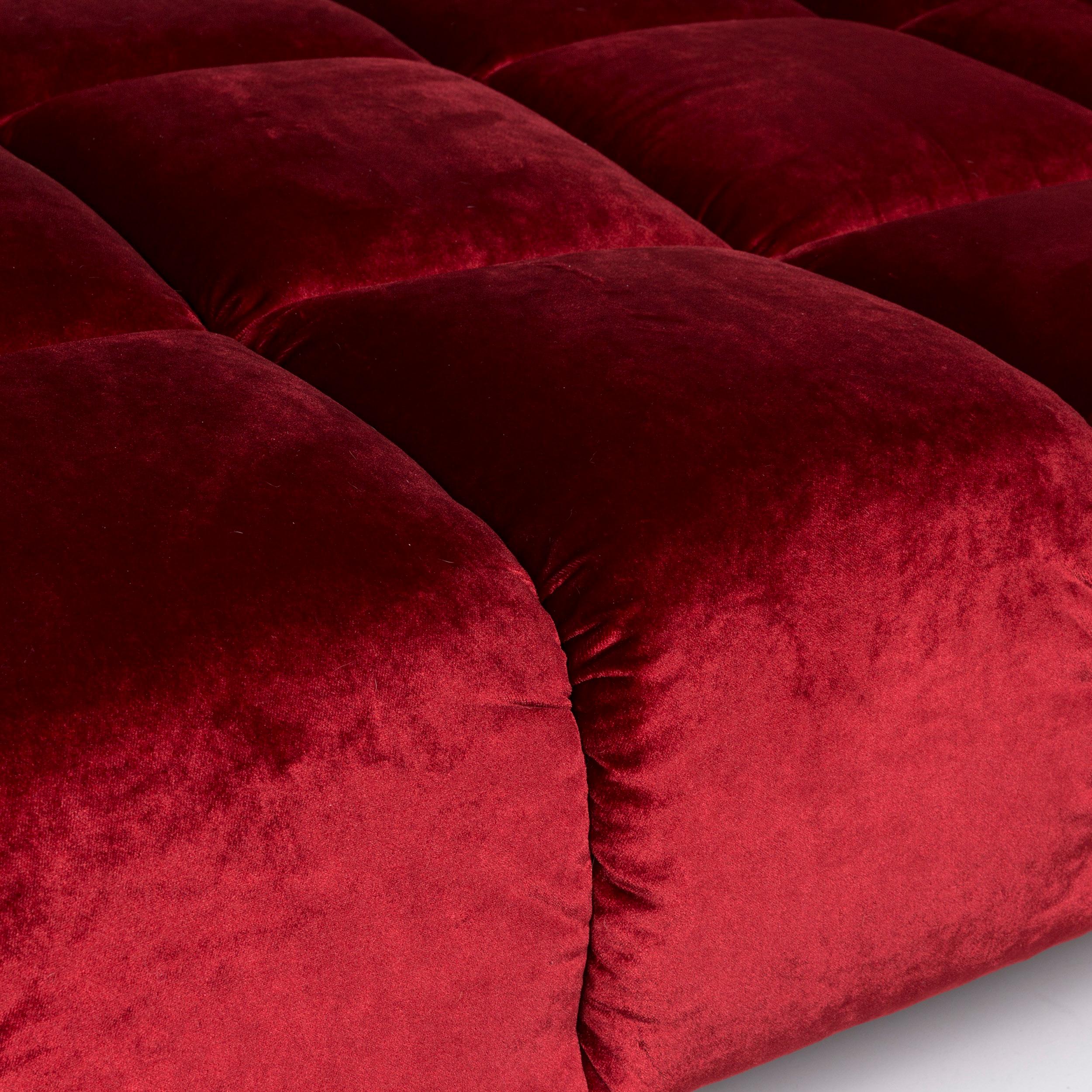Bretz Velvet Fabric Lounger Red (Moderne) im Angebot