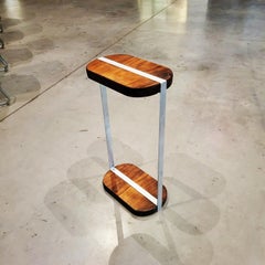 Breve Table - Tavolo per bevande realizzato a mano da Jason Robinson