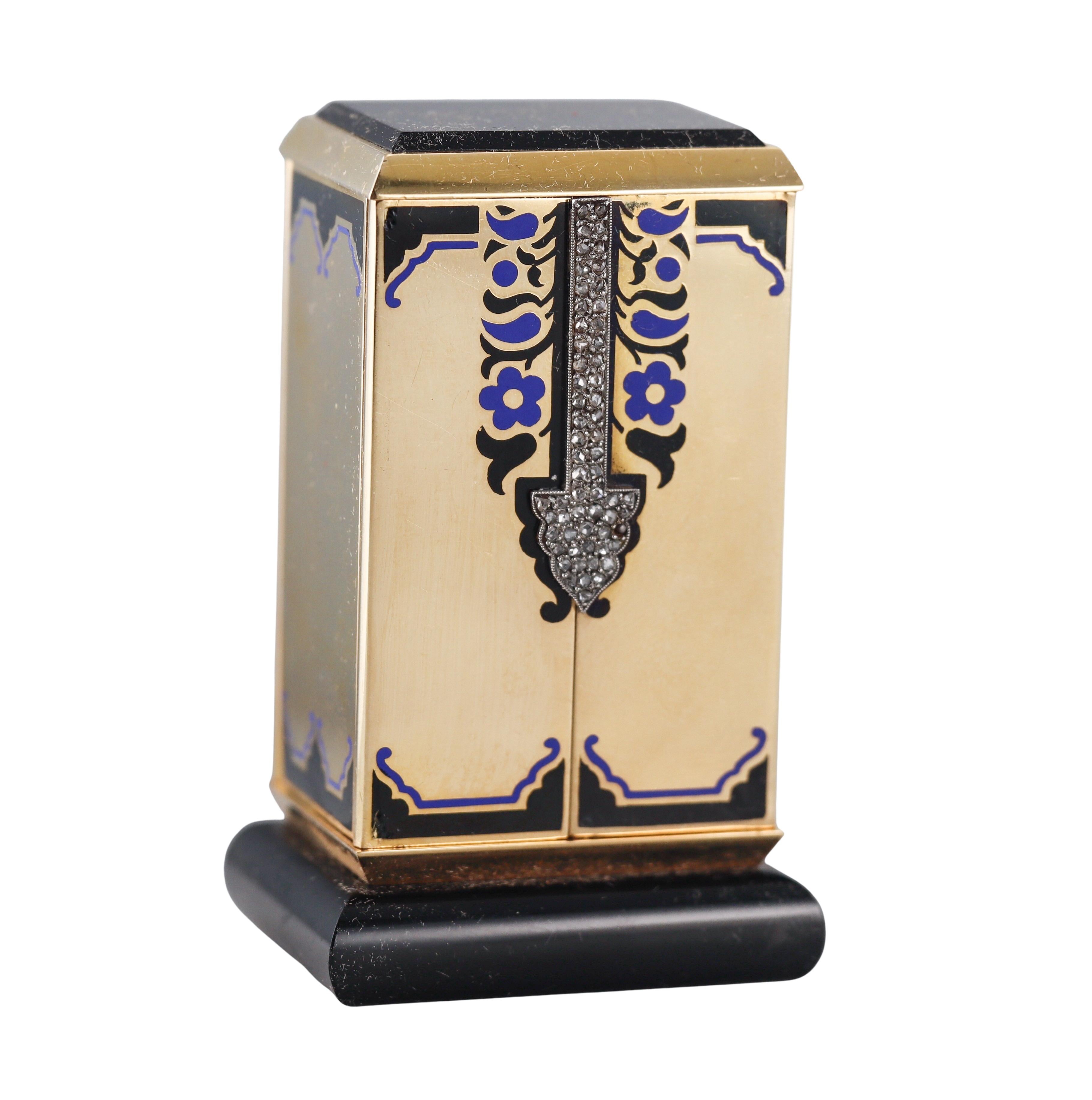 Art Deco Brevete Janesich 18k yellow gold desk clock, adorned with rose cut diamond door and enamel. Silvered/cream dial with applied Roman markers. Clock measures 2.25