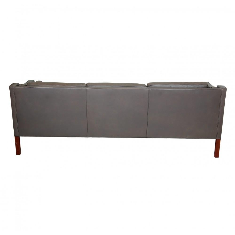 Mid-20th Century Børge Mogensen 2213 3-Seater Sofa in Original Gray Leather For Sale