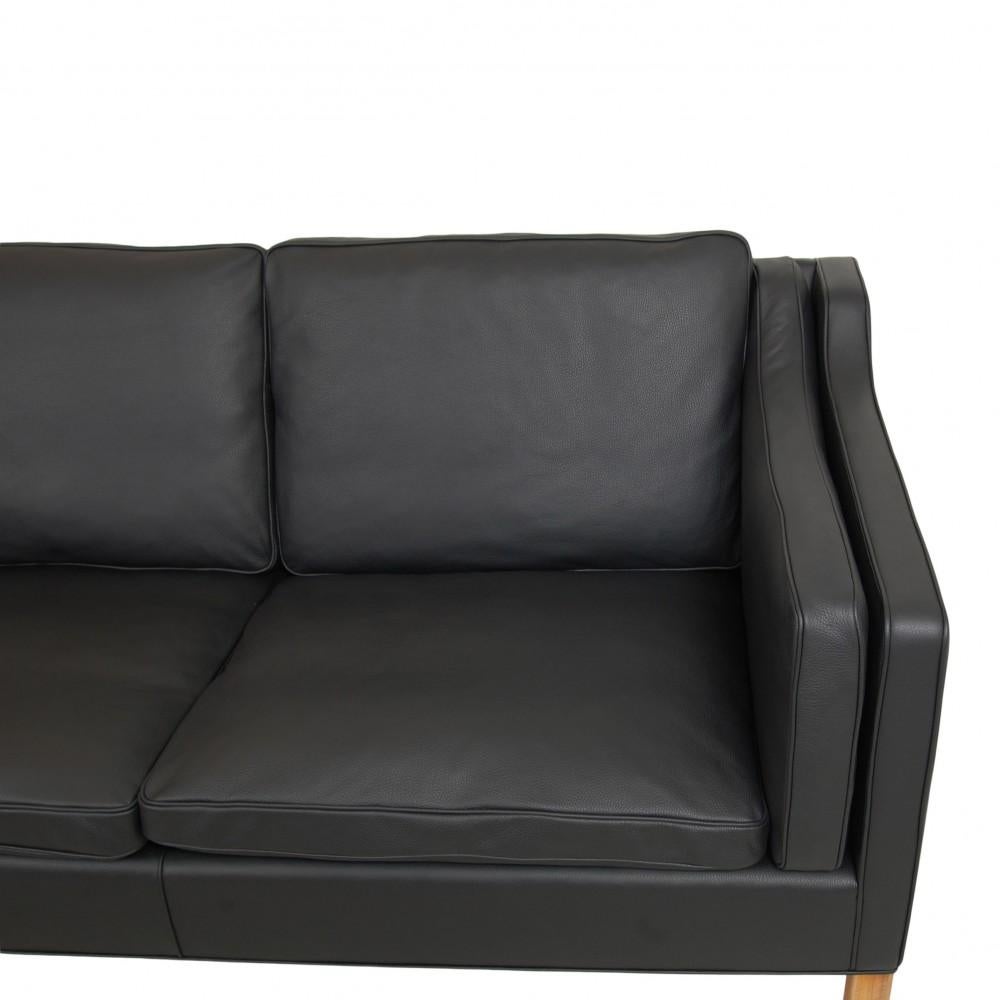 Børge Mogensen 2213 3.Pers Sofa Reupholstered in Black Bizon Leather In Good Condition For Sale In Herlev, 84