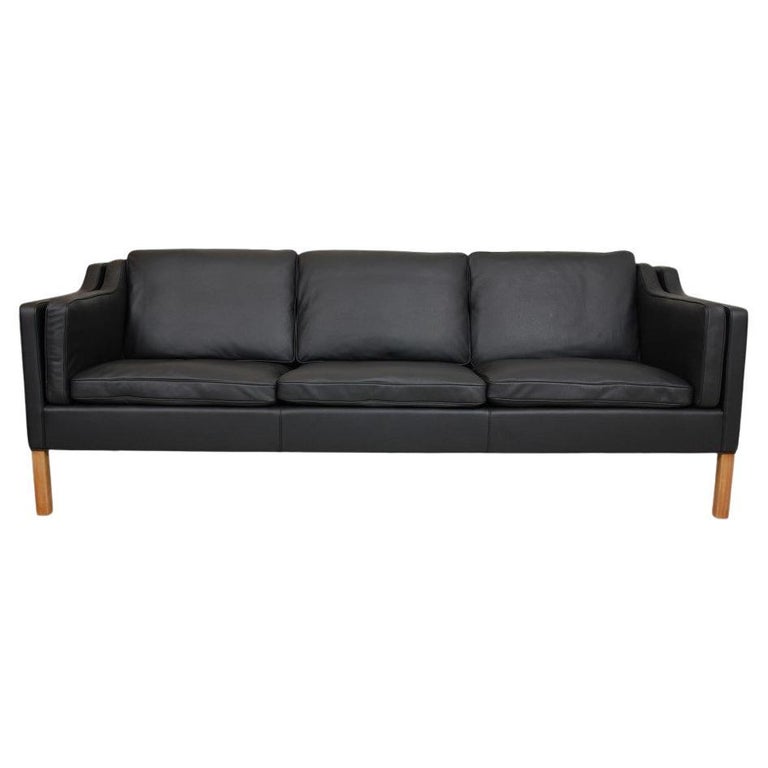 Børge Mogensen 2213 3.Pers Sofa Reupholstered in Black Bizon Leather For  Sale at 1stDibs