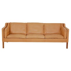 Børge Mogensen 2213 3pers Sofa with Patinated Naturally Colored Classic Leather