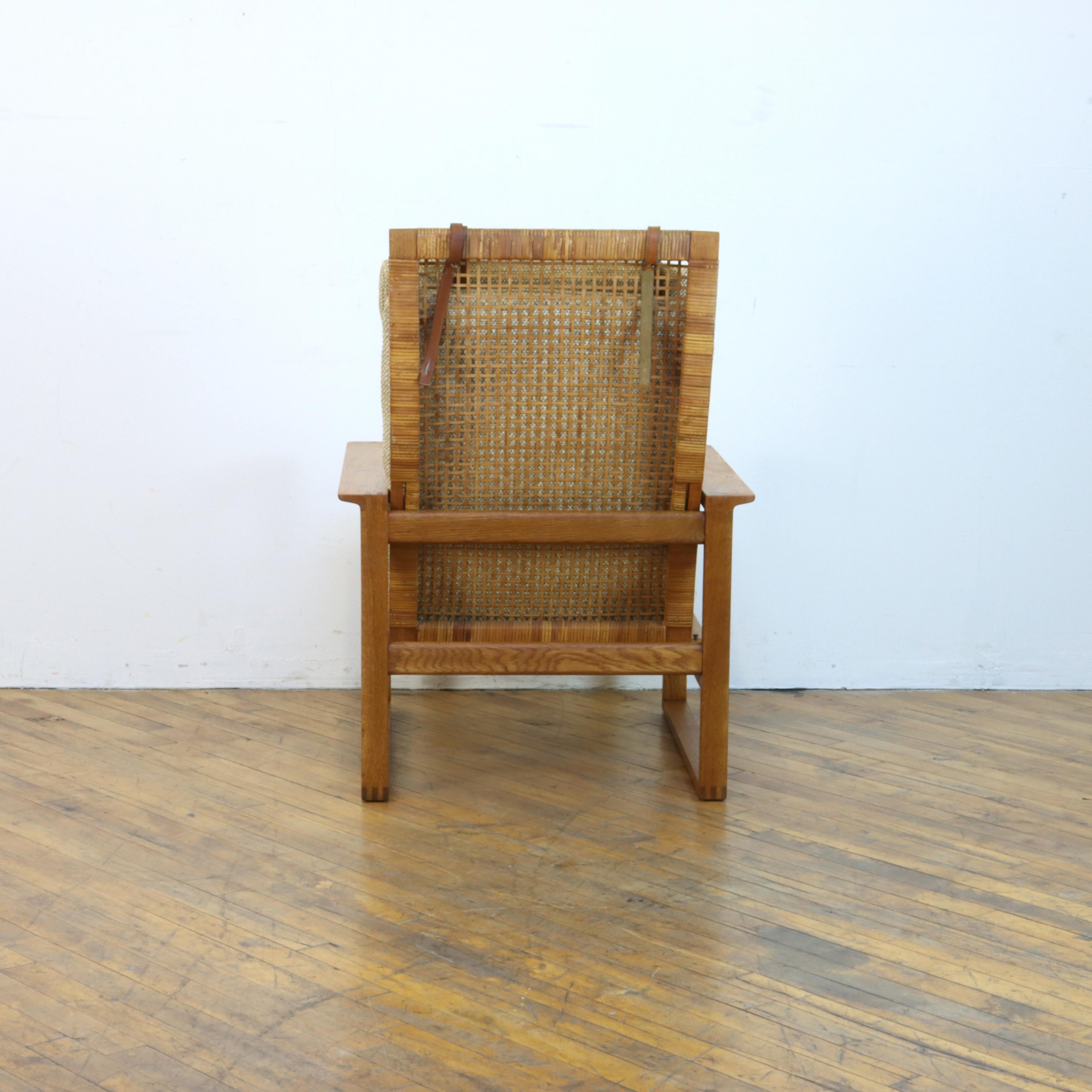 Rattan Børge Mogensen 2254 Oak Lounge Chair and Ottoman For Sale