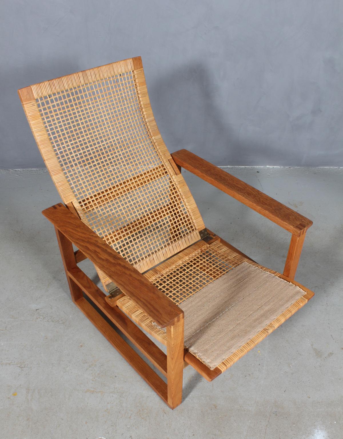 Mid-20th Century Børge Mogensen 2254 Oak Sled Lounge Chair and Ottoman In Cane, 1956, Denmark