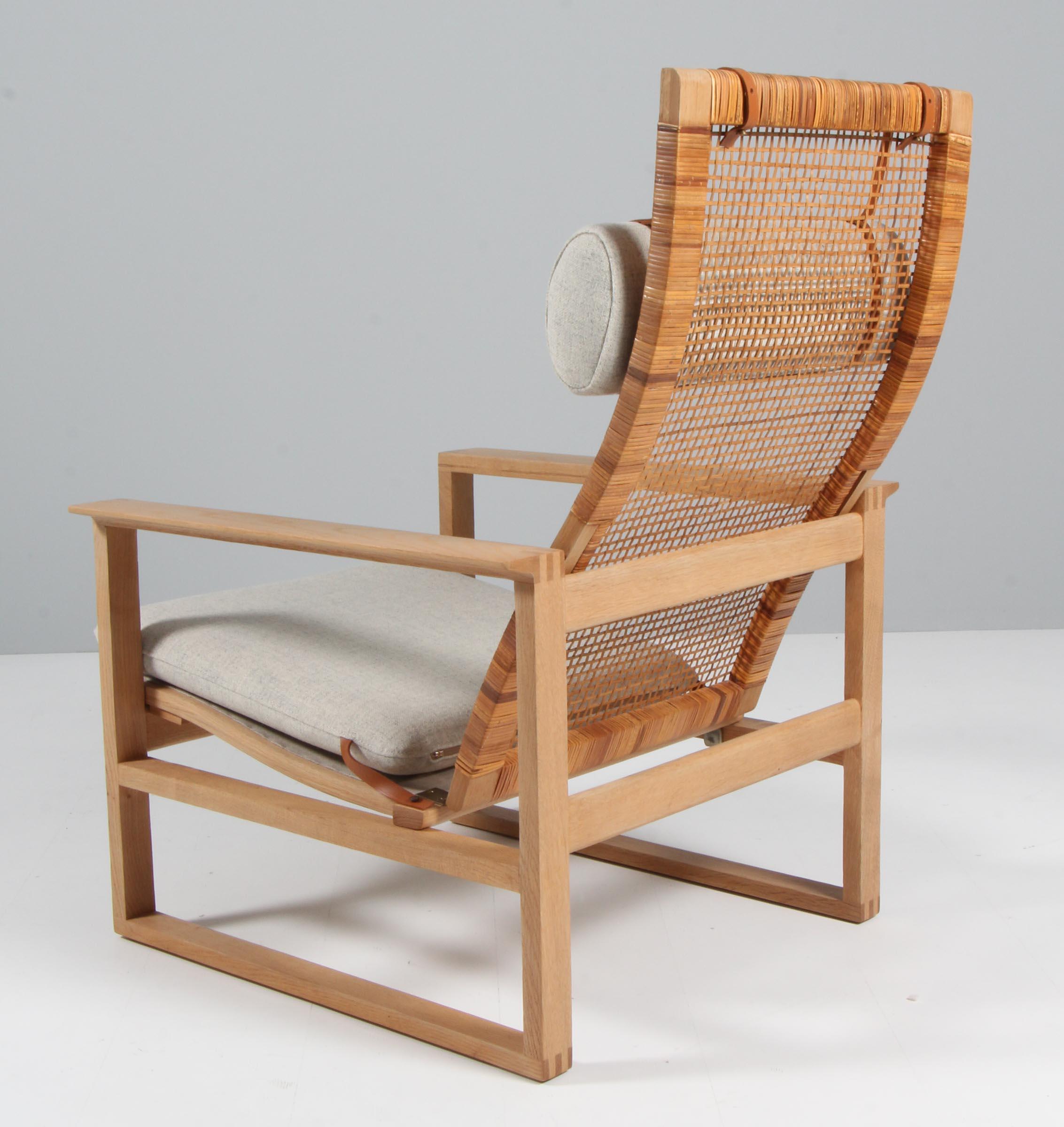 Børge Mogensen 2254 Oak Sled Lounge Chair in Cane, 1956, Denmark 1