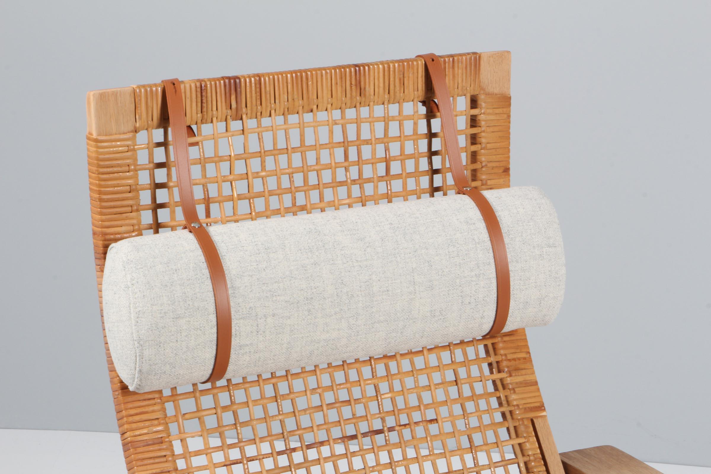 Laine Børge Mogensen 2254 Oak Sled Lounge Chair in Cane, 1956, Danemark