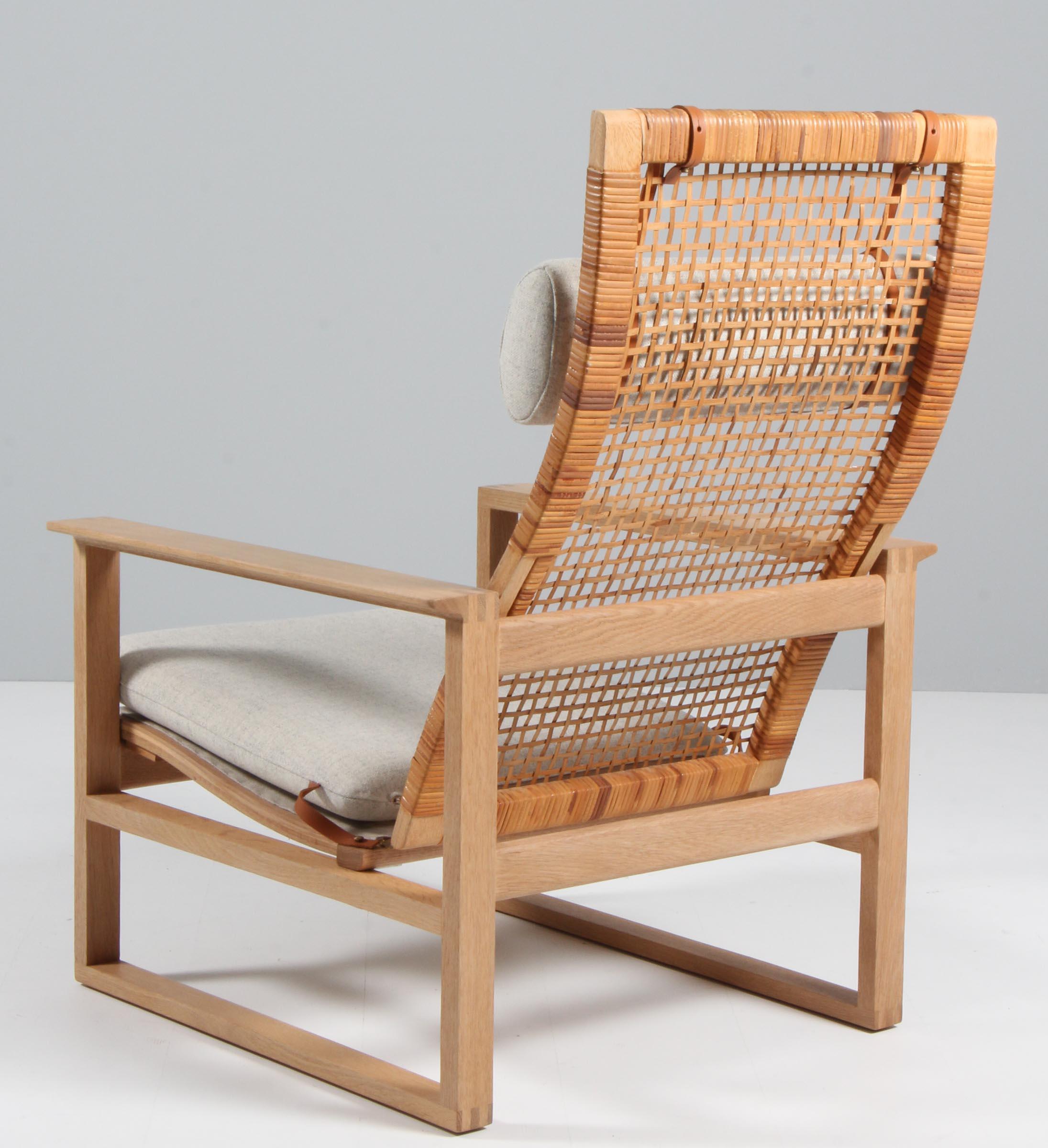 Børge Mogensen 2254 Oak Sled Lounge Chair in Cane, 1956, Denmark 1