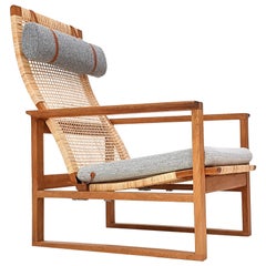 Børge Mogensen 2254 Chaise longue en chêne et en rotin:: 1956:: Fredericia:: Danemark