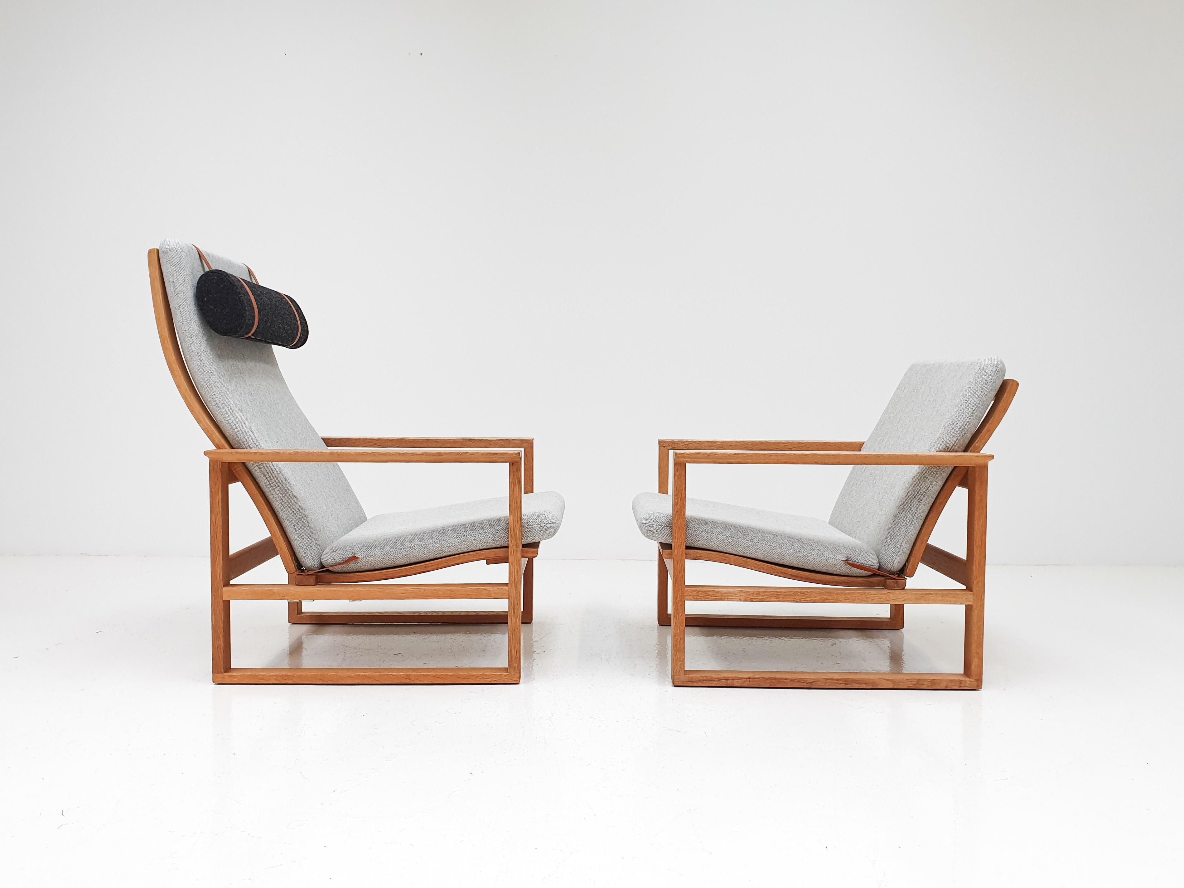 Danish Børge Mogensen 2256 and 2254 Oak Sled Lounge Chairs, Denmark, 1956
