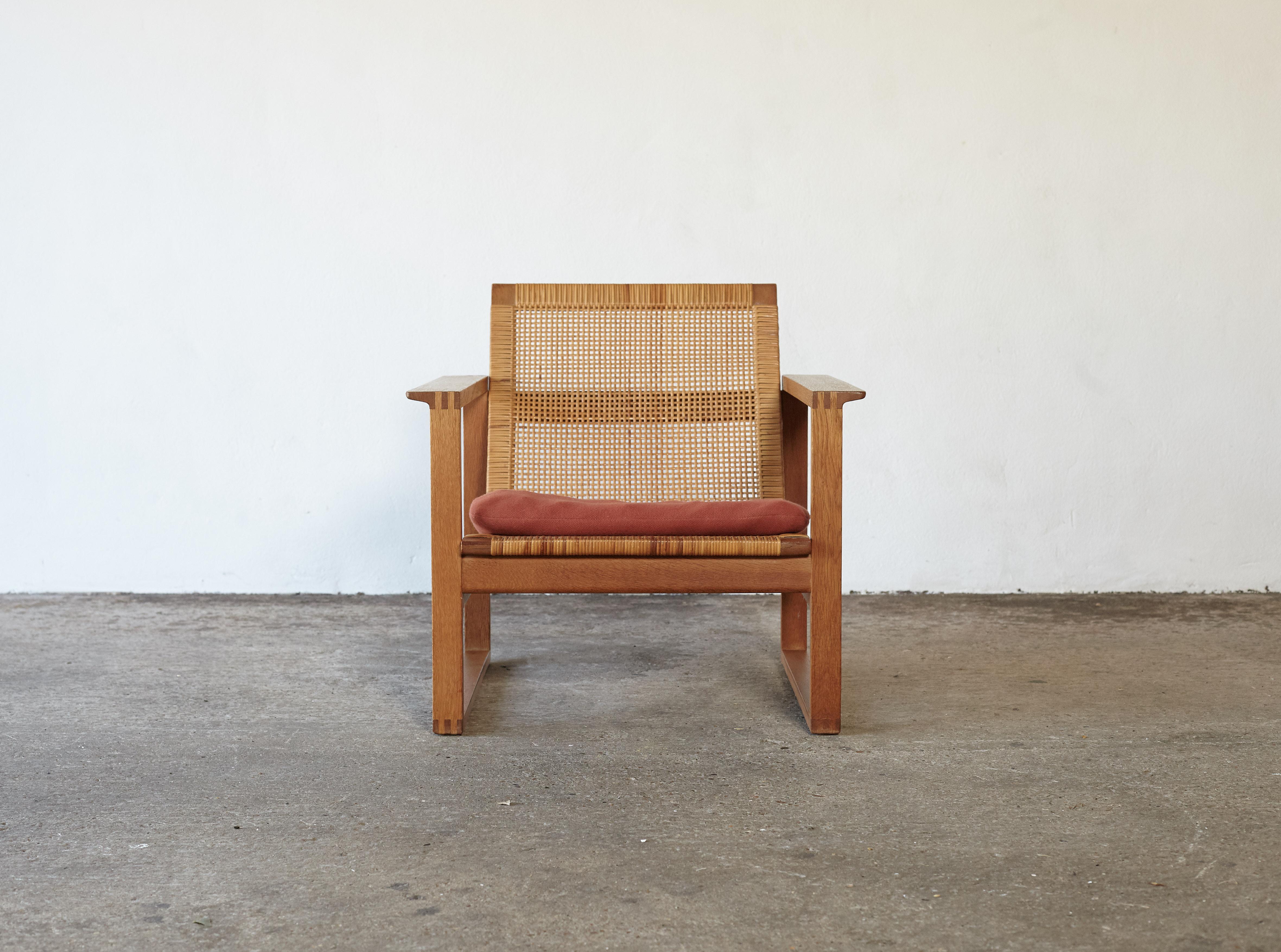 Mid-Century Modern Børge Mogensen 2256 Oak and Cane Sled Lounge Chair, Fredericia, Denmark, 1950s