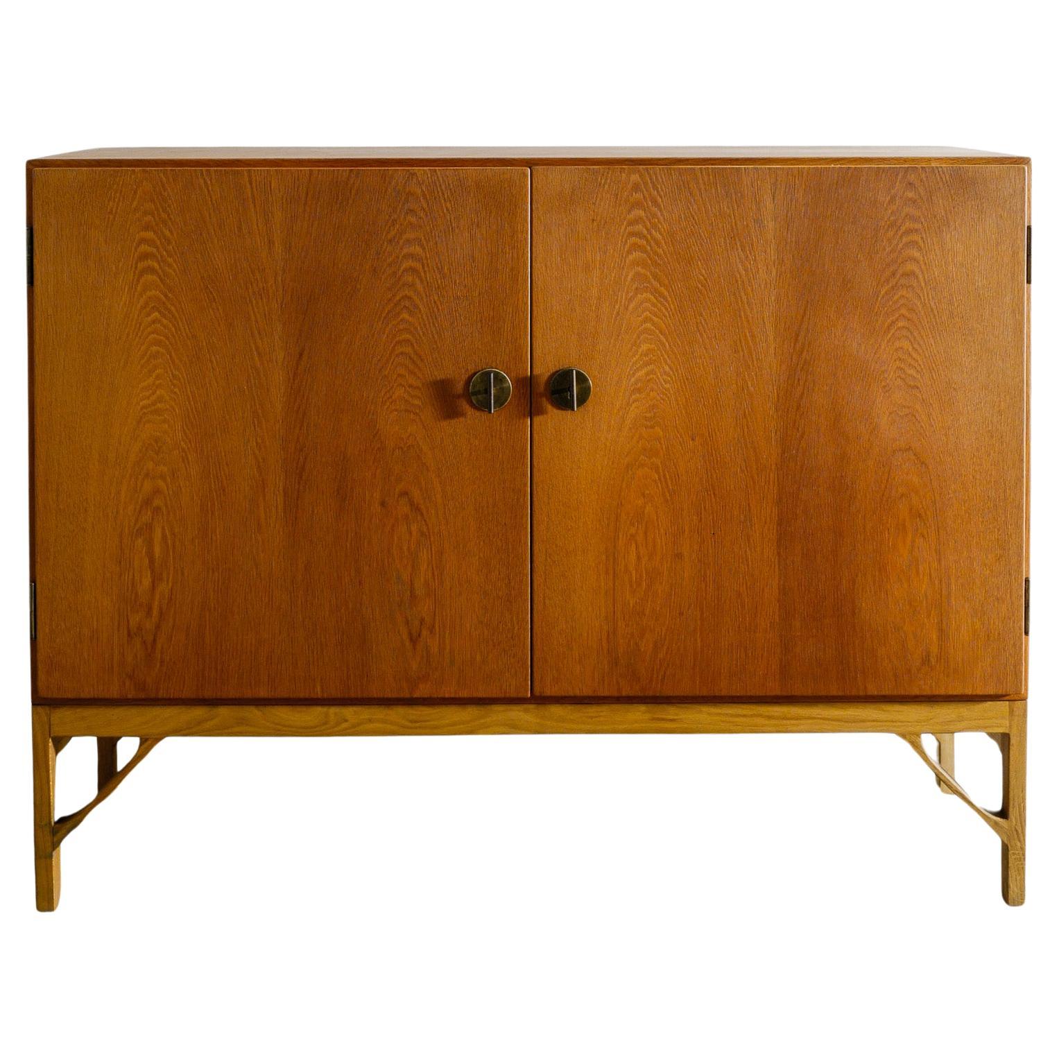 Børge Mogensen 232 Wooden Sideboard Cabinet in Oak by FBD Møbler Denmark, 1960s  For Sale