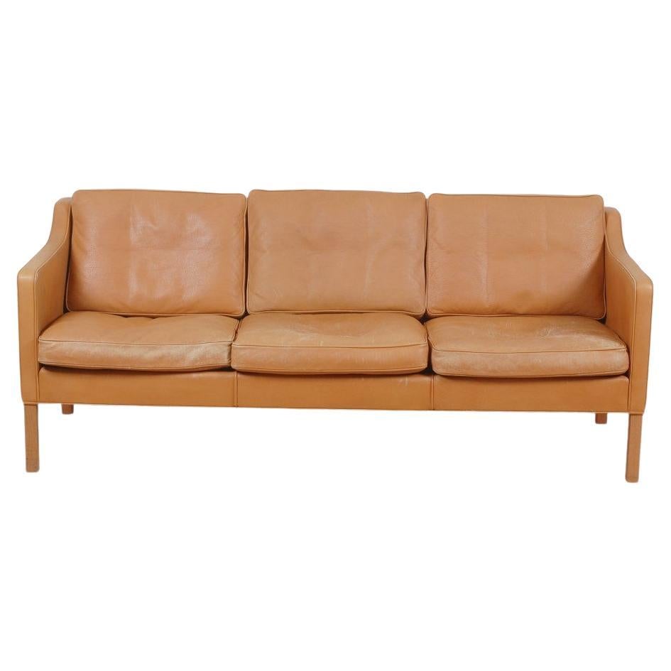 Børge Mogensen 2323 3 pers sofa with patinated light leather For Sale