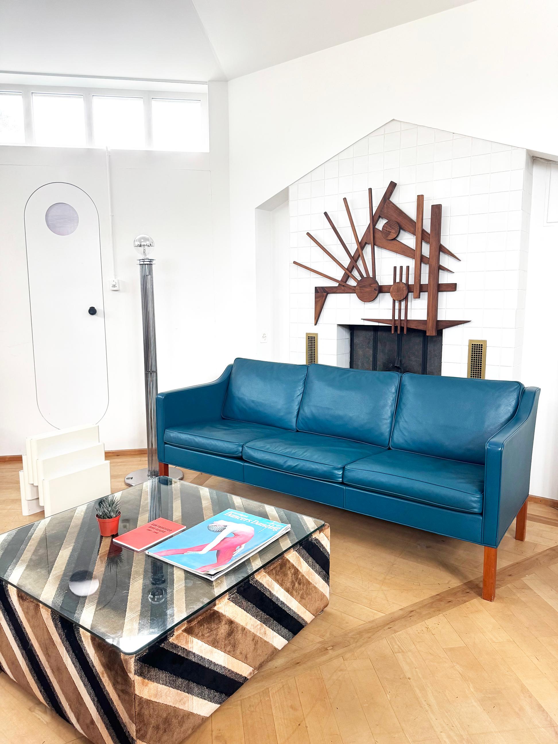 Scandinavo moderno Børge Mogensen 2323 divano a 3 posti in pelle Bison Blu Petrolio Deep Teal Fredericia in vendita