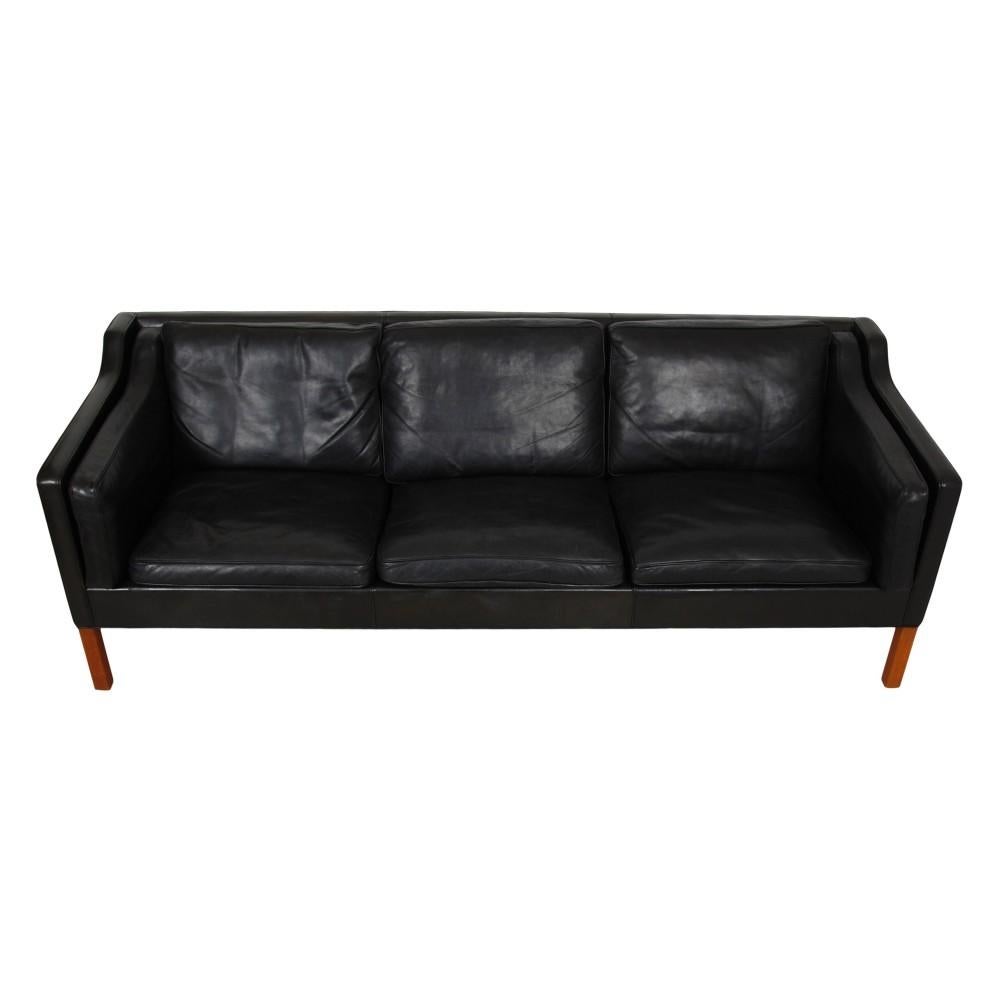 Børge Mogensen 3 seater sofa model 2213 from the 80's, the sofa has been reupholstered about 20 years ago in the current black leather. The sofa appears in good condition, with a patina, and a few scratches on the seat cushions.