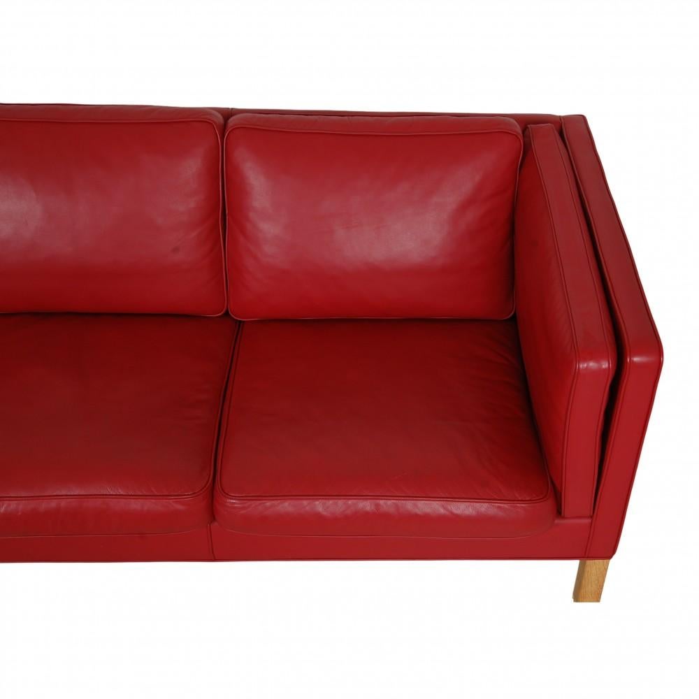 Børge Mogensen 3.Pers Sofa 2333 in Red Leather In Good Condition For Sale In Herlev, 84