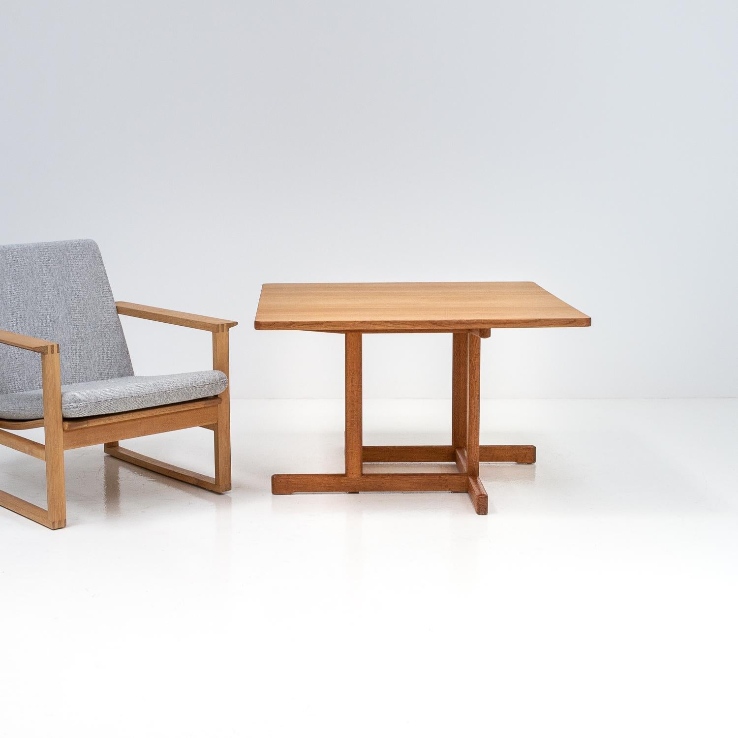 Mid-Century Modern Børge Mogensen 5217 Solid Oak Coffee Table