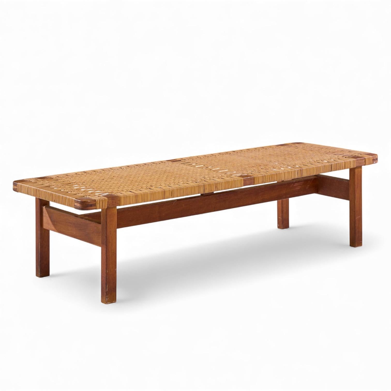 Børge Mogensen 5272 for Fredericia Danish Teak and Rattan Benches - Pair Ratán en venta