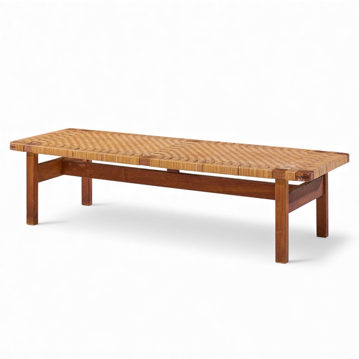 Børge Mogensen 5272 for Fredericia Danish Teak and Rattan Benches - Pair en venta 2