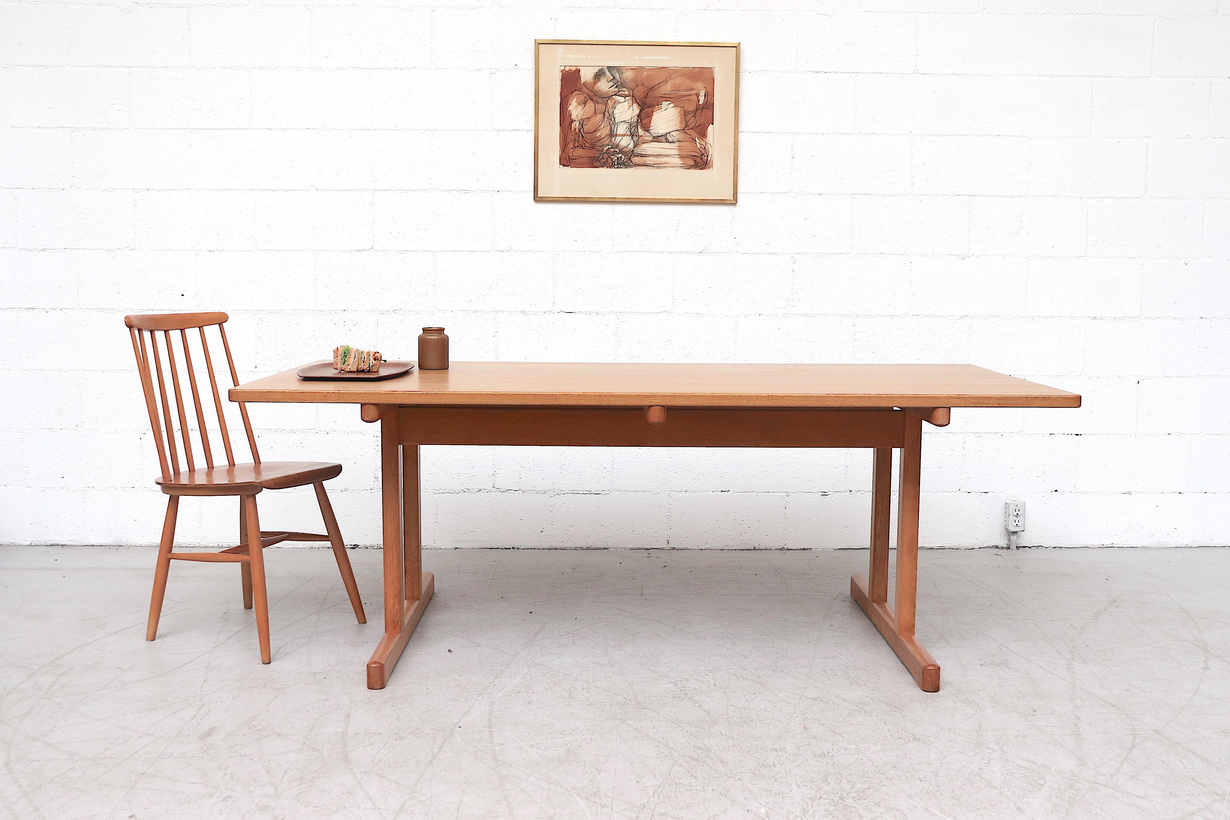 A Børge Mogensen Classic oak dining table by for Fredericia, Designed in 1964. Borge Mogensen was heavily inspired by the American shaker movement and design several pieces around this style. Lightly refinished wood, in otherwise good original