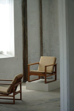 Børge Mogensen, A Pair of BM2256 Lounge Chairs in Oak & Hessian, Denmark, 1960s