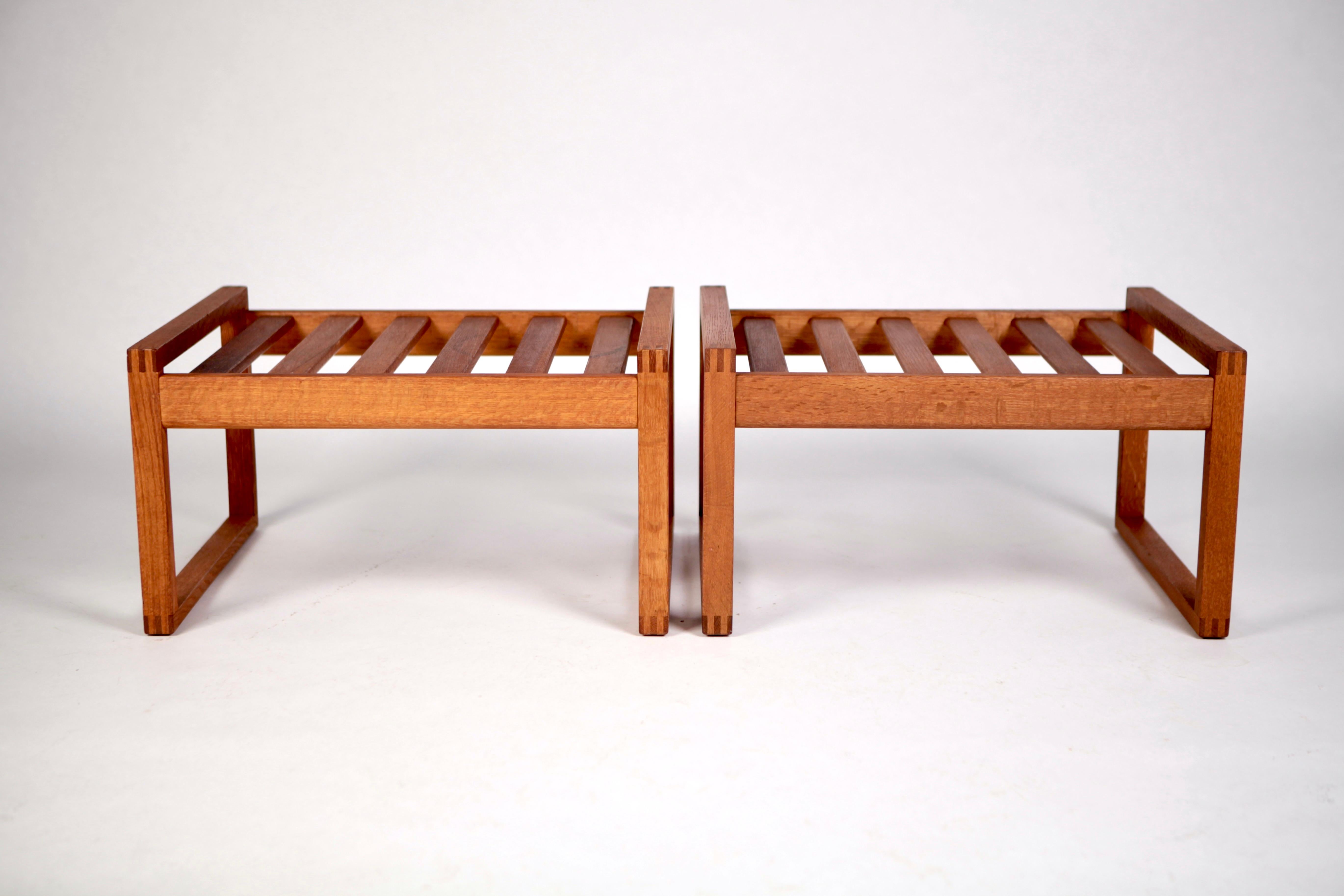 A pair of benches or side-tables in solid oak, designed by Børge Mogensen, executed by Frederica Stølefabrik in the 1960s in Denmark.
Model 2248.
Excellent refinished vintage condition.
 