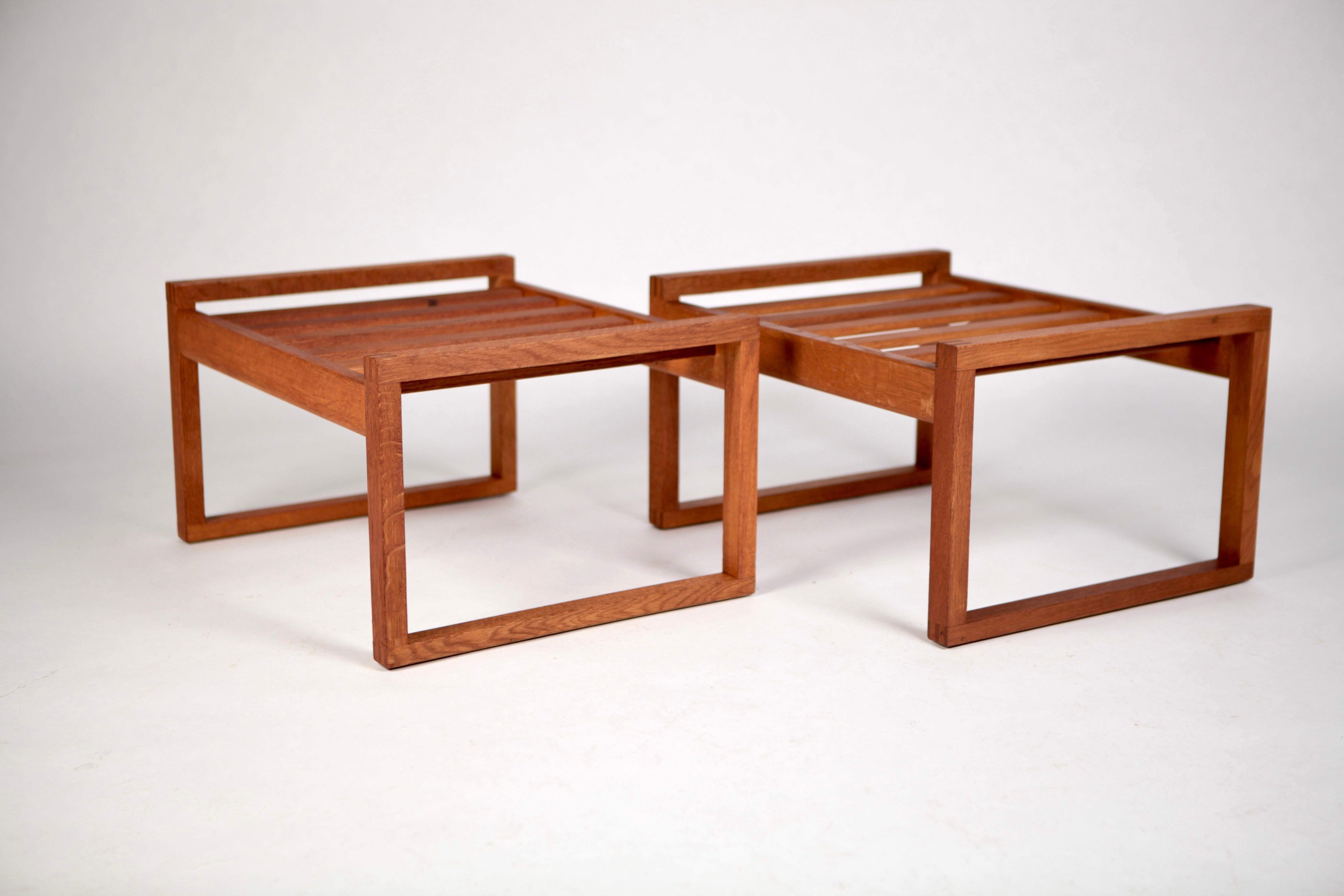 Børge Mogensen, a Pair of Side Tables or Benches in Oak, Model 2248, 1960s In Excellent Condition In Berlin, DE