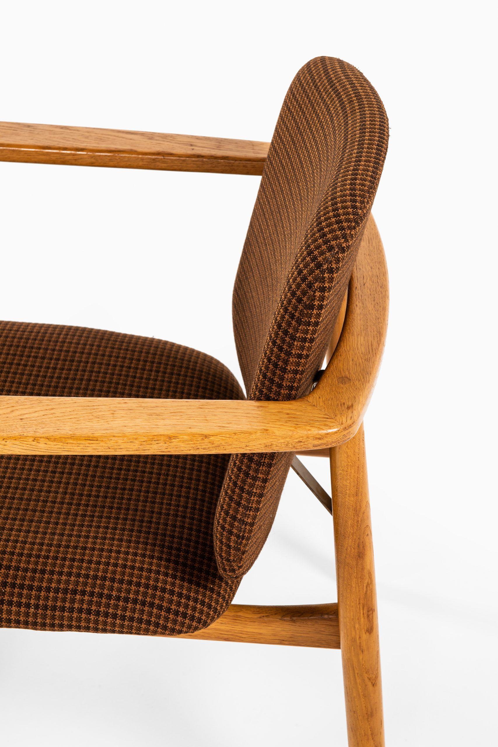 Danish Børge Mogensen Armchair Produced by Søborg Møbelfabrik in Denmark For Sale