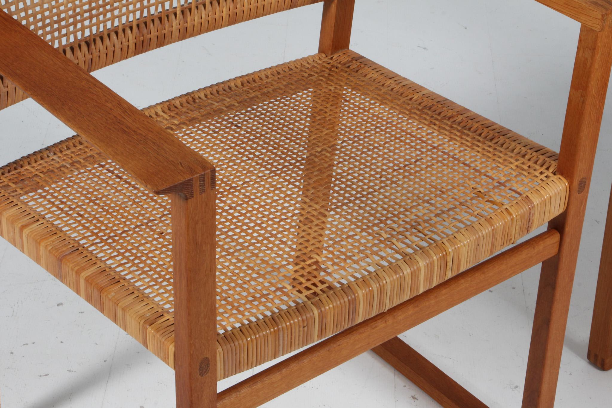 Børge Mogensen arn chairs with cane seat, oak, BM62 In Good Condition In Esbjerg, DK