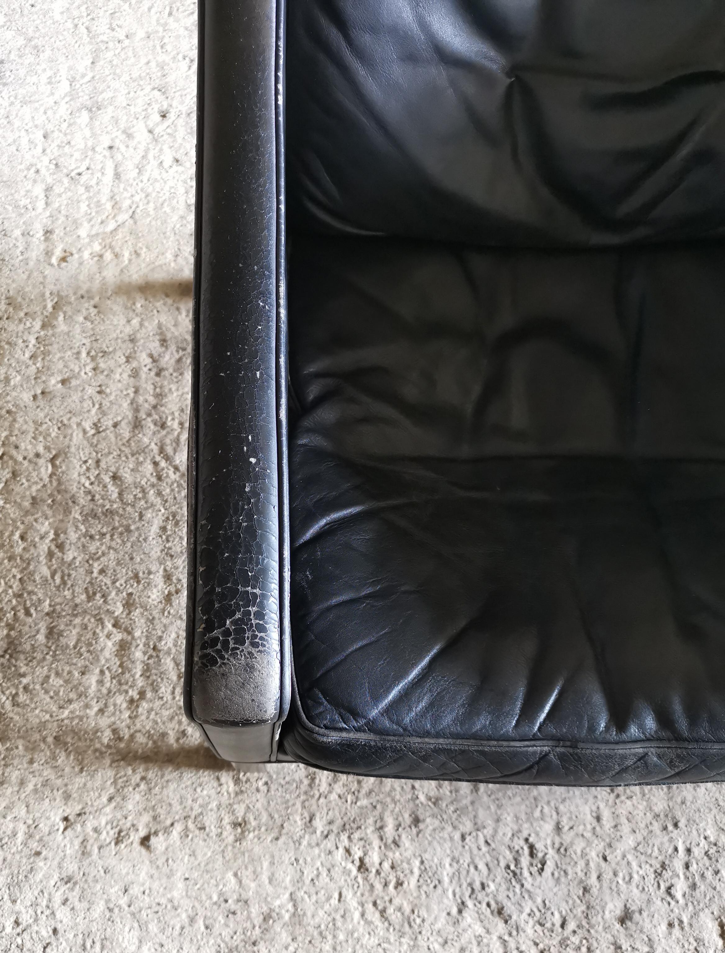 Mordenzato Børge Mogensen modello Wingback in pelle nera 2204 Fredericia Furniture, Danimarca in vendita