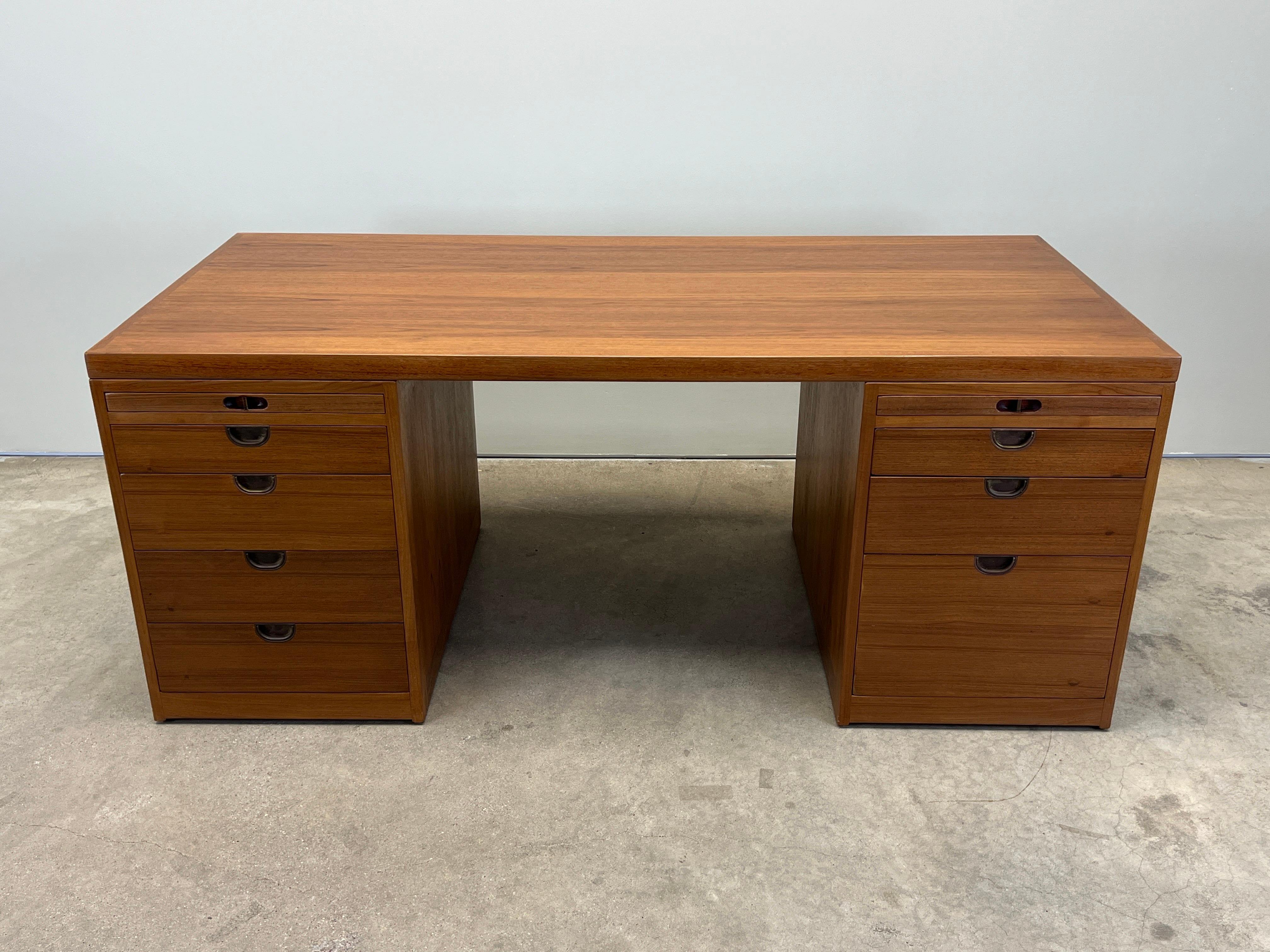 Børge Mogensen BM-66 Schreibtisch für P. Lauritsen & Søn (Mitte des 20. Jahrhunderts) im Angebot