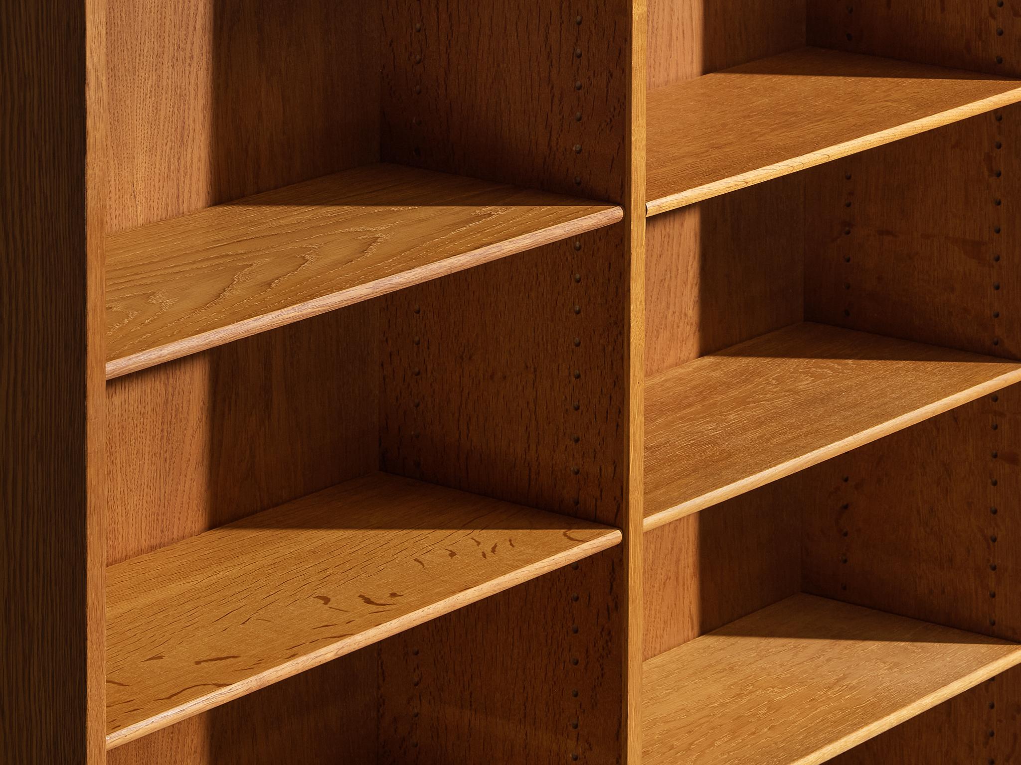 Mid-20th Century Børge Mogensen Bookcase in Oak with Open Shelving For Sale