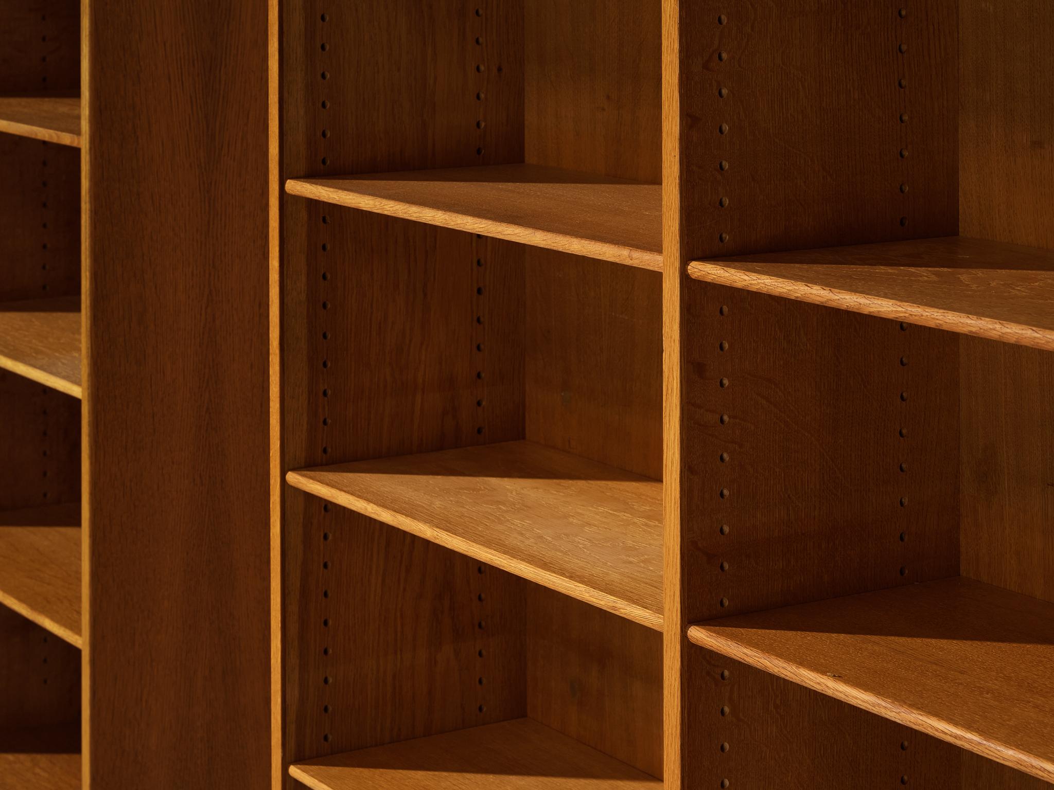Scandinavo moderno Librerie Børge Mogensen in Oak con scaffali a giorno in vendita