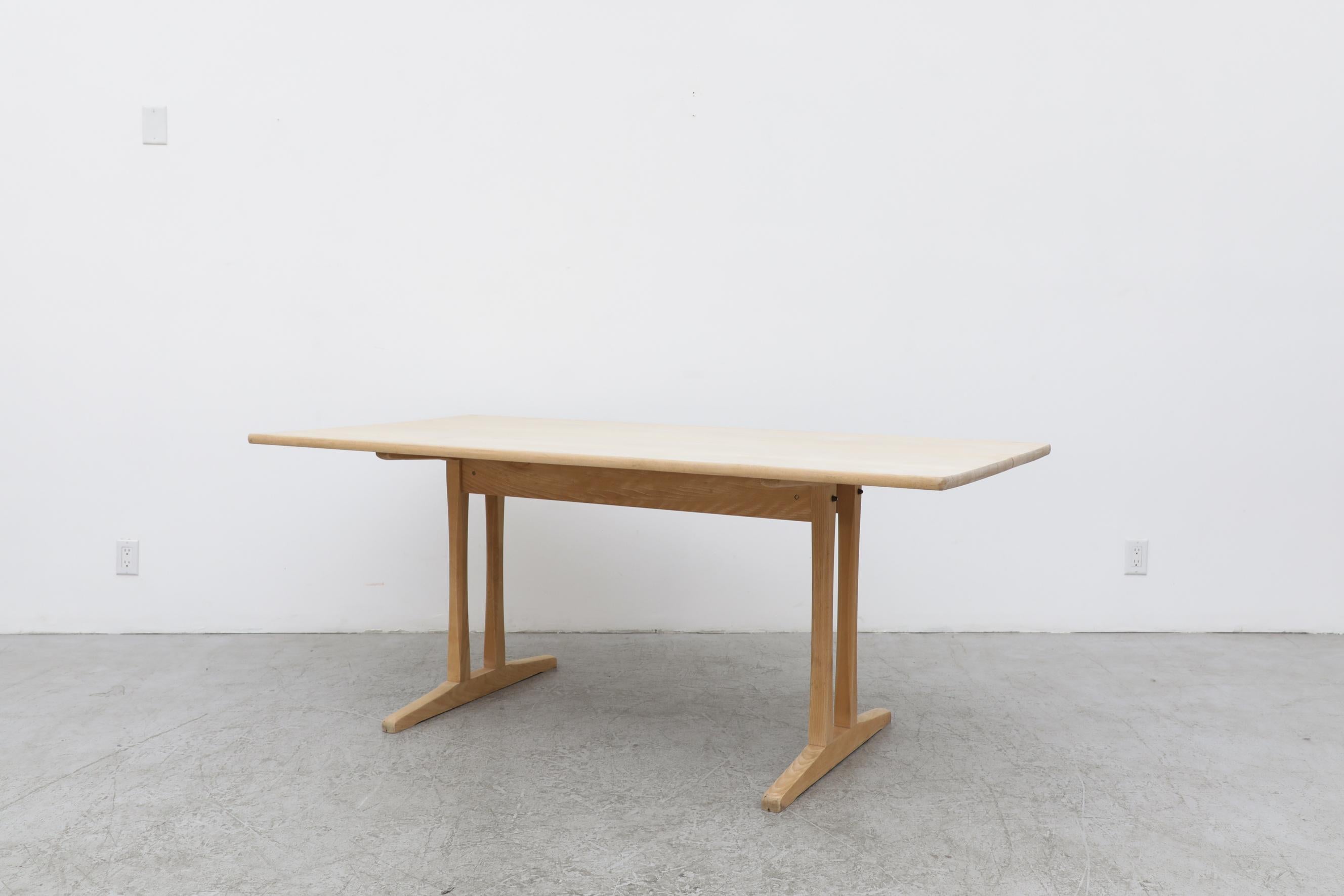 Børge Mogensen C18 Oak Shaker Dining Table for FDB Møbler, 1960s In Good Condition In Los Angeles, CA