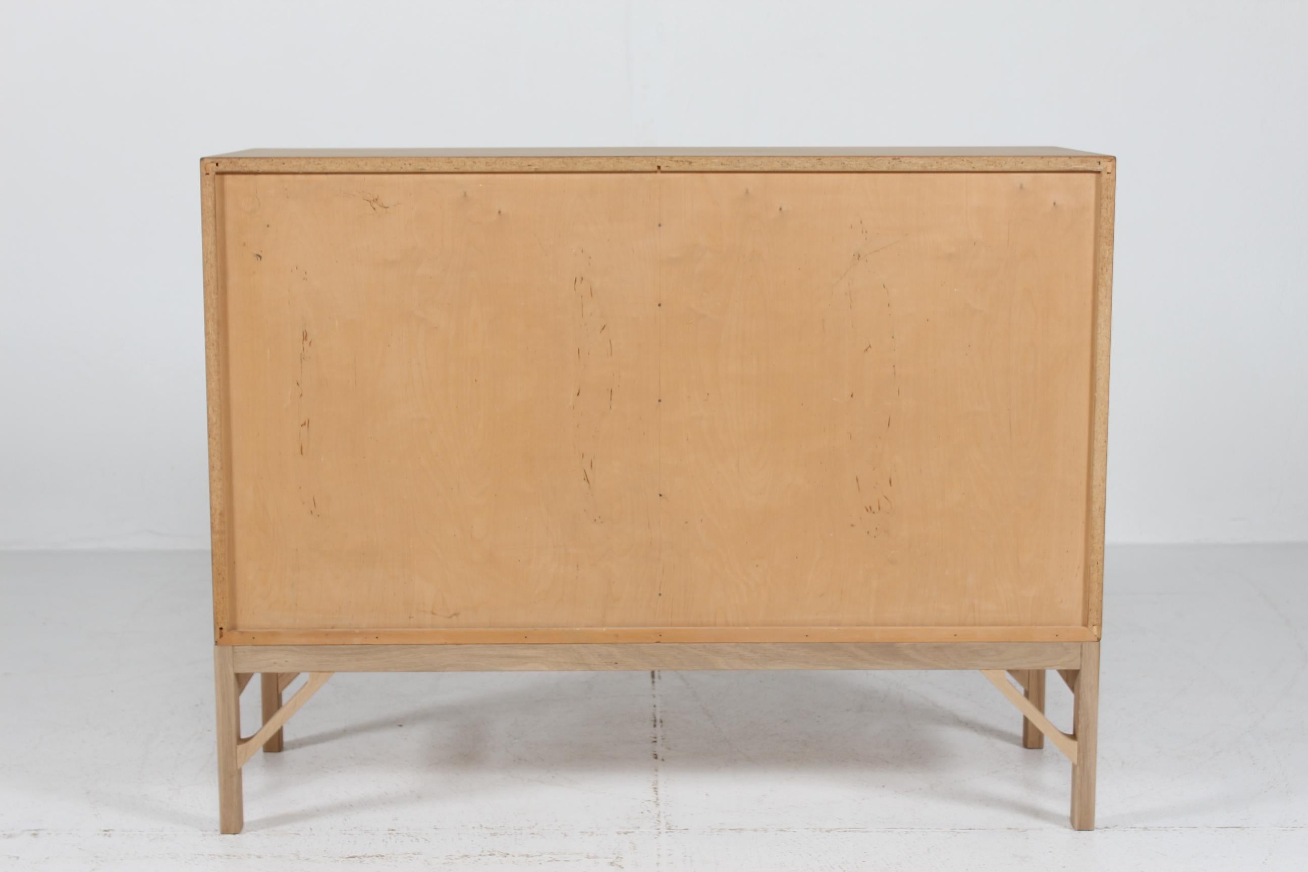 Danish Børge Mogensen Chest of Drawers on China Legs Made of Oak by FDB Møbler 1950s For Sale