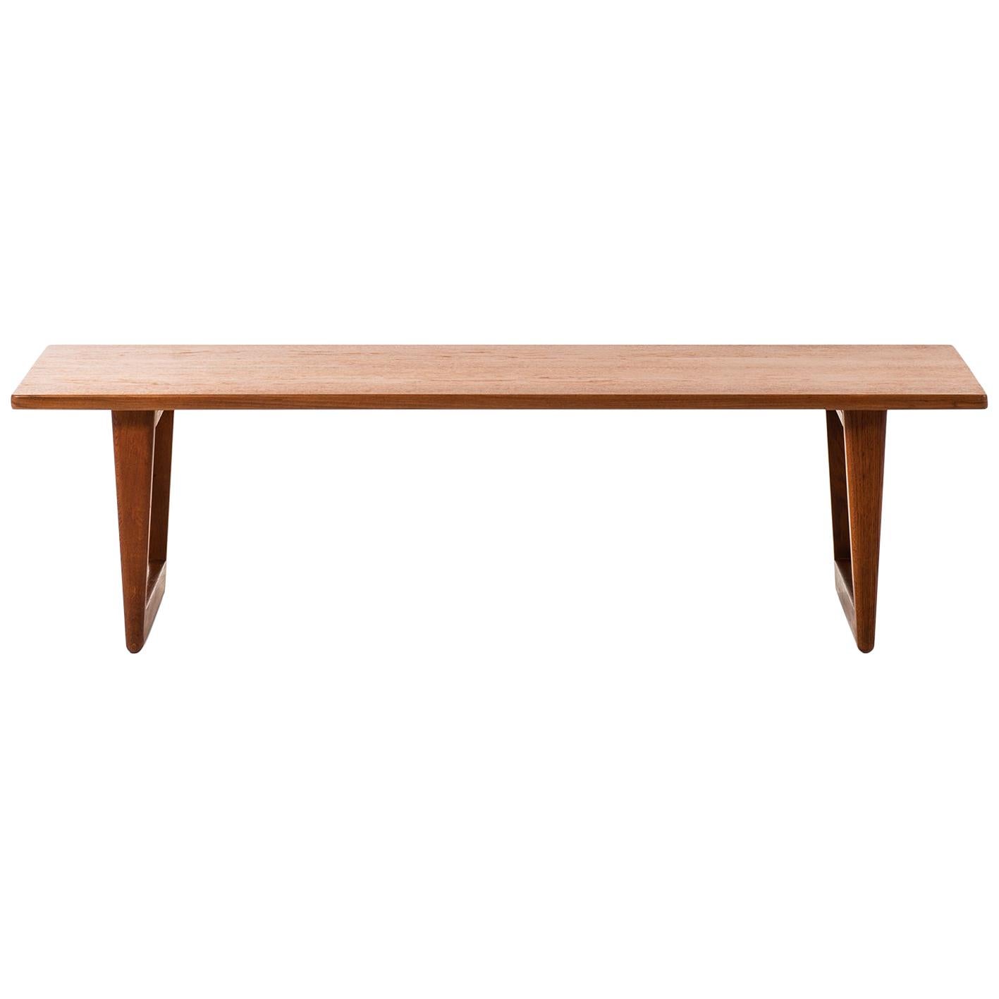 Table basse / d'appoint Børge Mogensen Modèle 261 Produit au Danemark