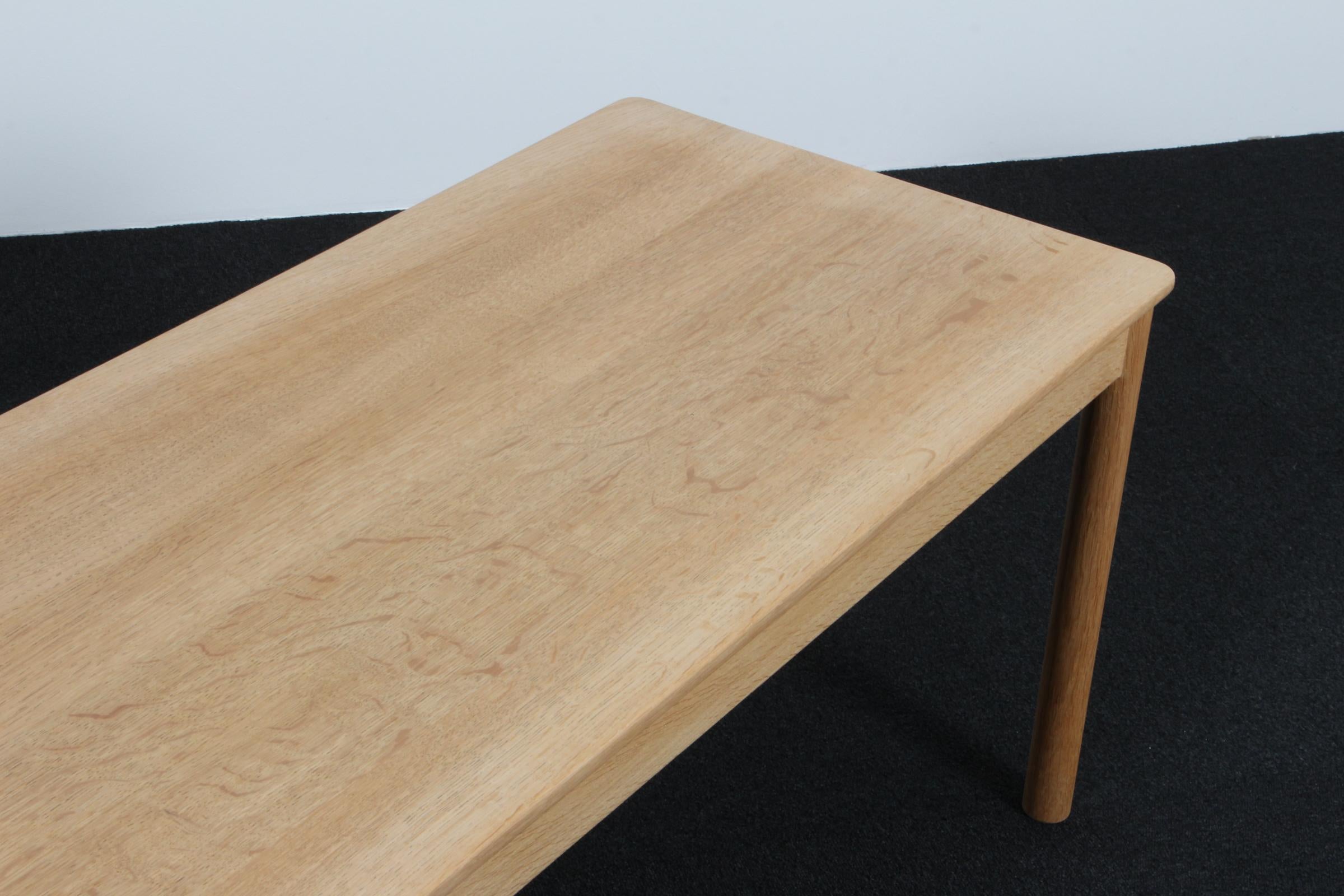 Børge Mogensen Coffee Table, Solid oil treated Oak, Model 5353, Denmark Excellent état - En vente à Esbjerg, DK