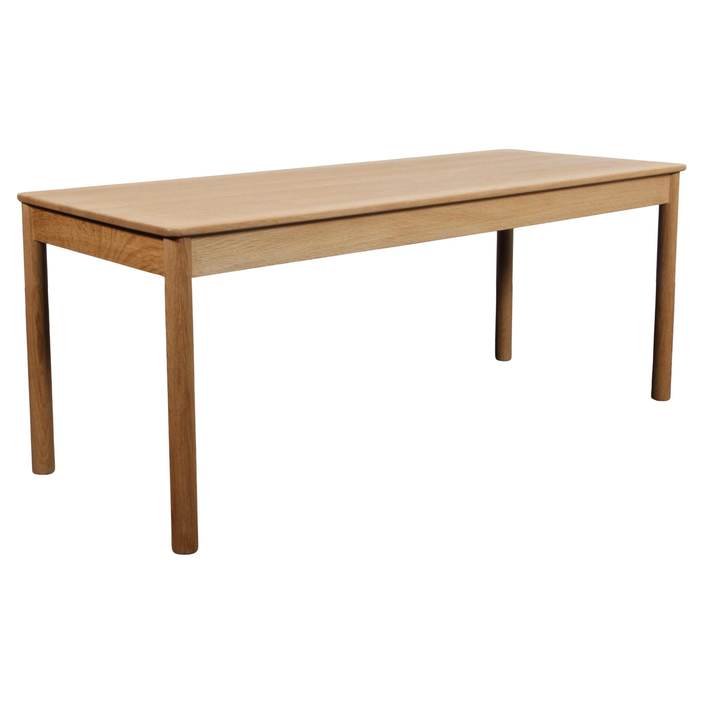Børge Mogensen Coffee Table, Solid oil treated Oak, Model 5353, Denmark en vente