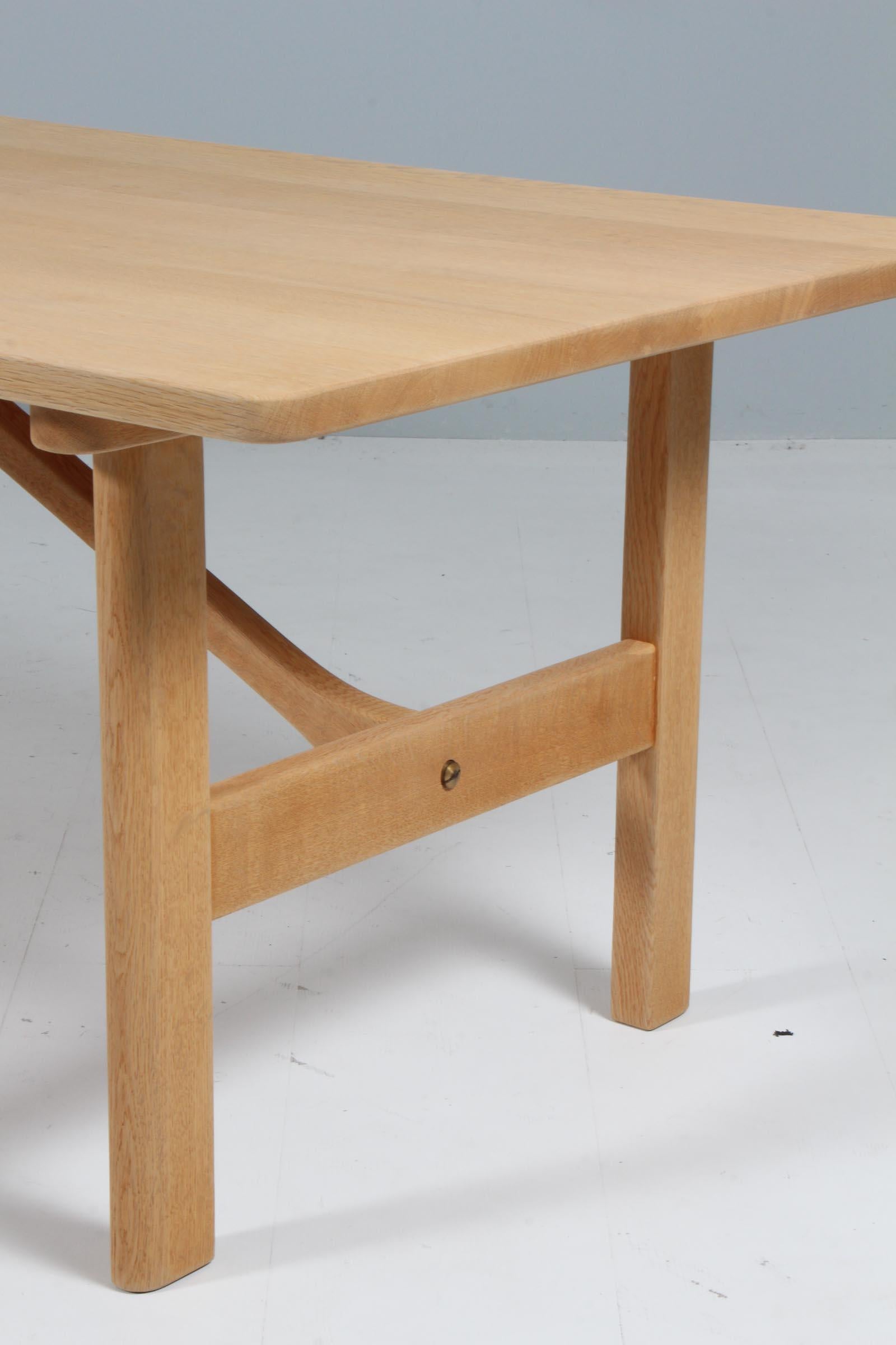 Scandinavian Modern Børge Mogensen Coffee Table, Solid soap Treated Oak, Model 268, Denmark For Sale