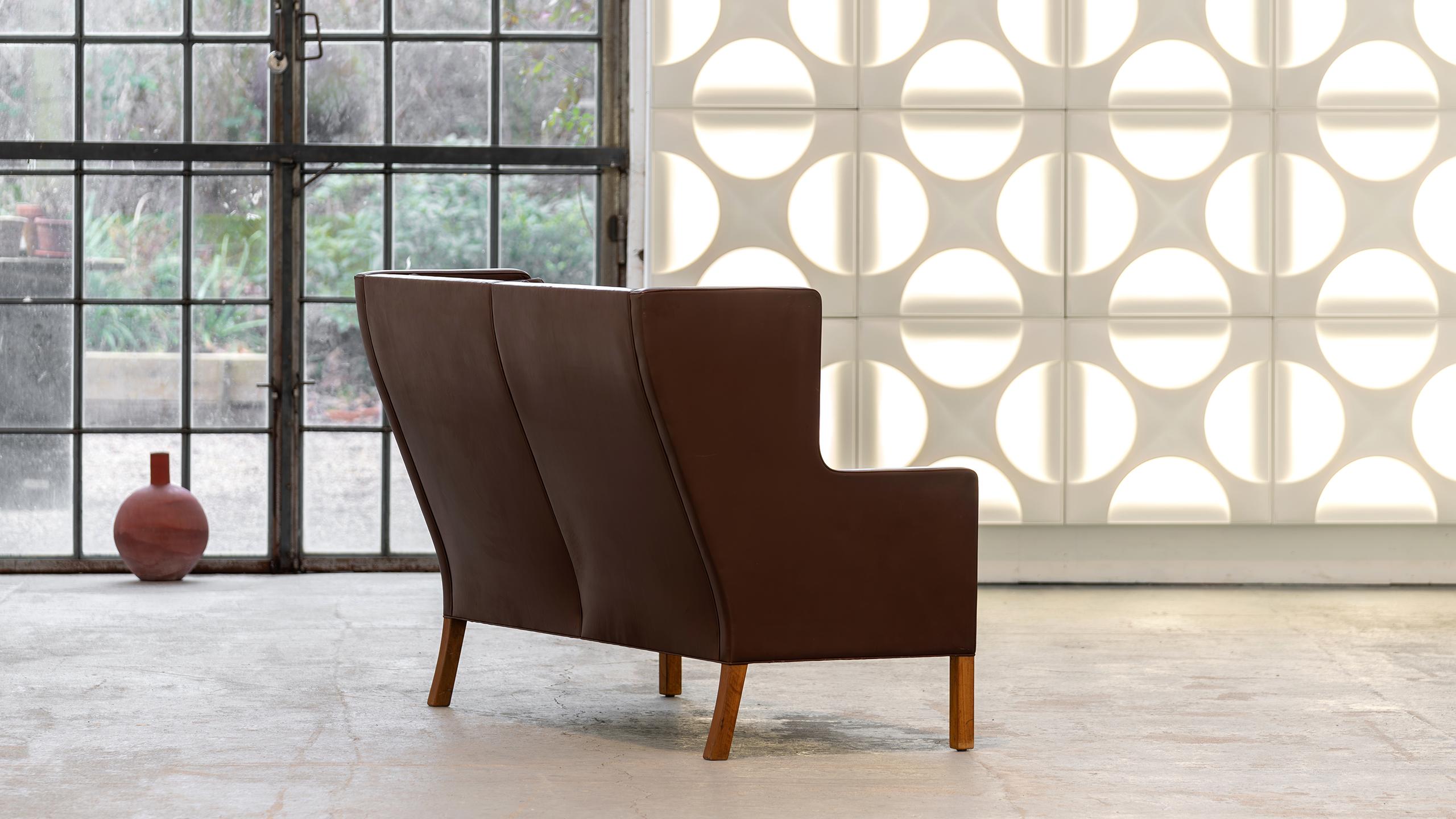 Late 20th Century Borge Mogensen Sofa Coupé brown leather 1971 for Fredericia Denmark Mid Century For Sale