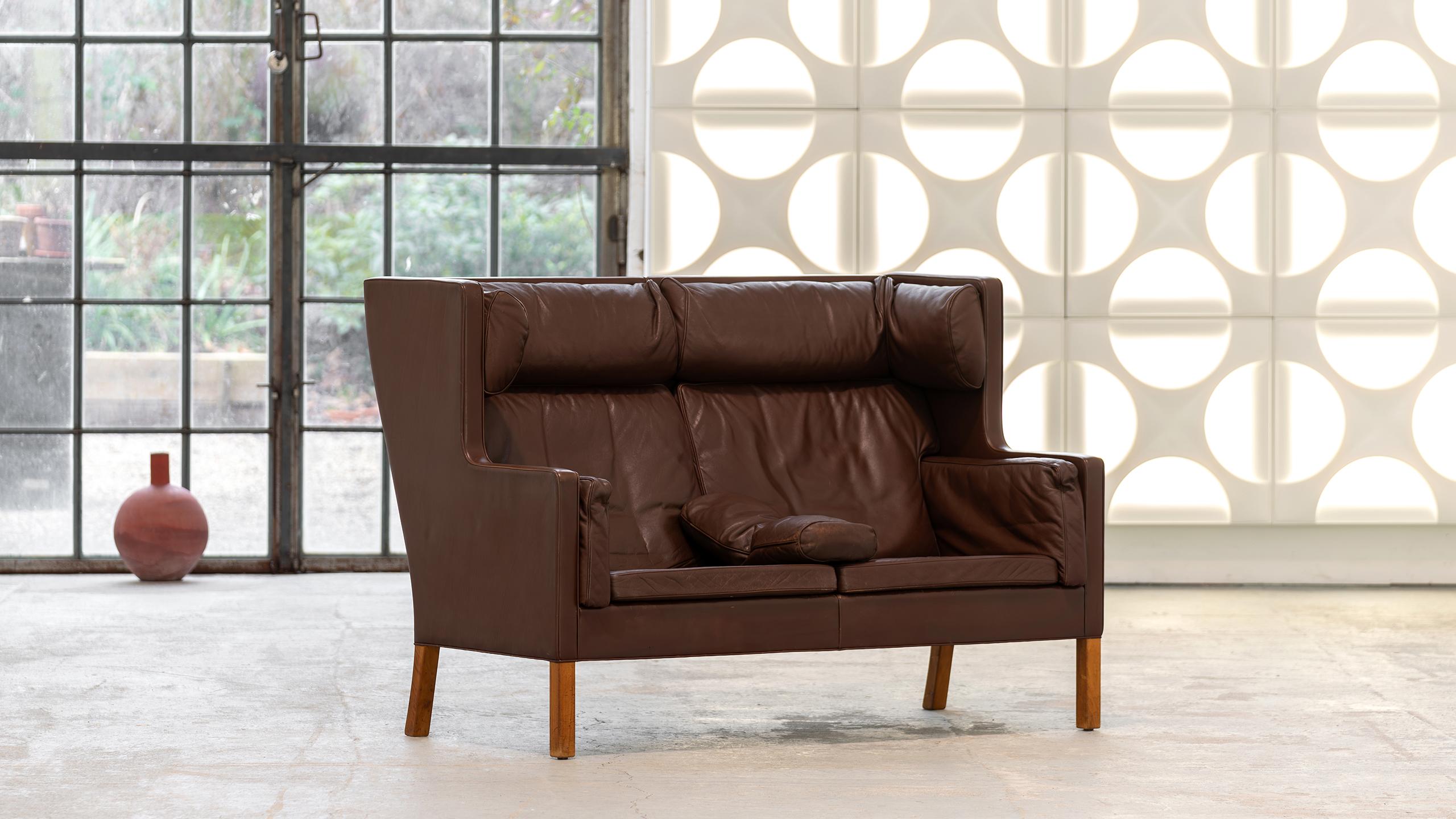 Borge Mogensen Sofa Coupé brown leather 1971 for Fredericia Denmark Mid Century For Sale 2