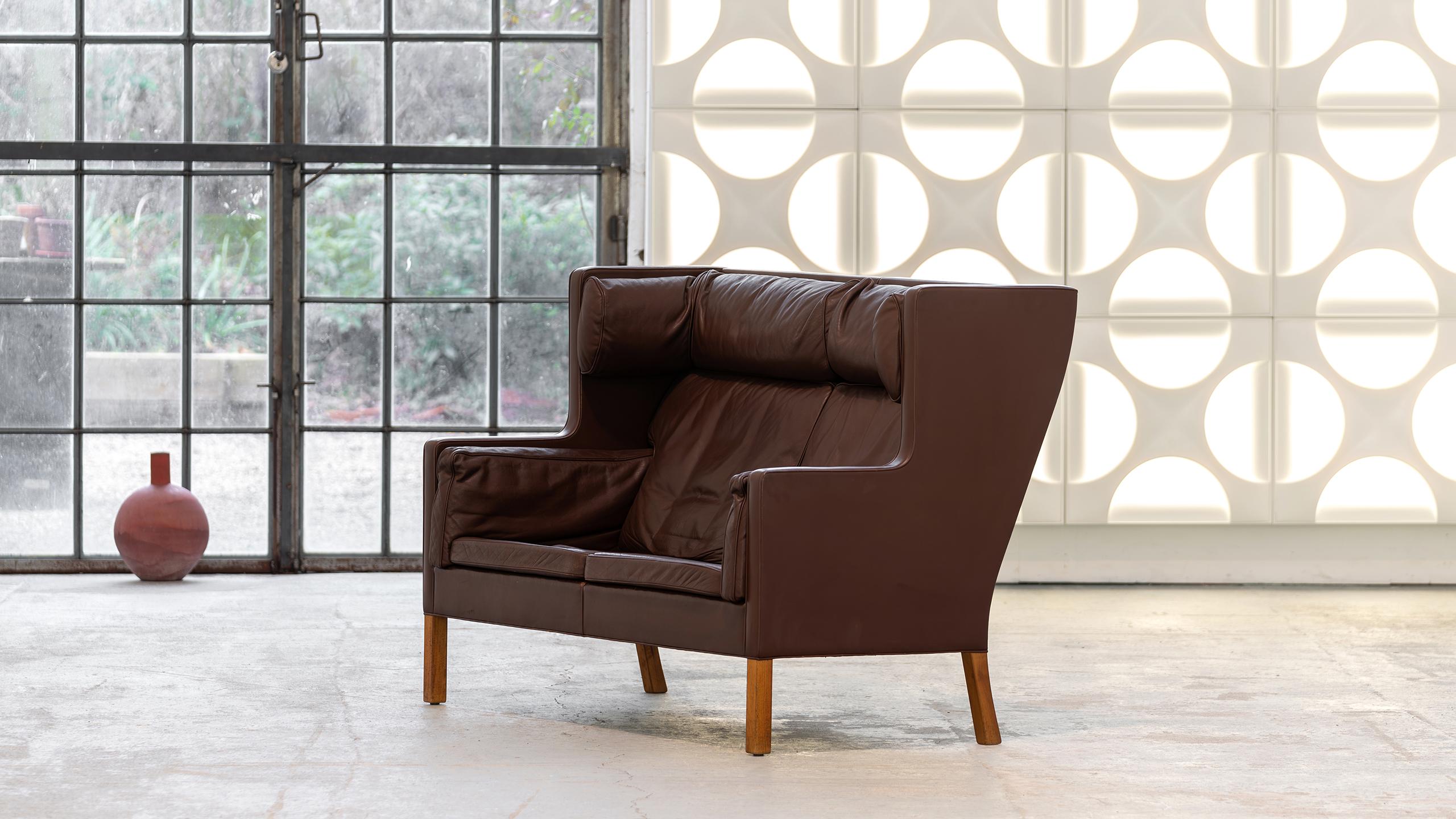 Scandinavian Modern Borge Mogensen Sofa Coupé brown leather 1971 for Fredericia Denmark Mid Century For Sale