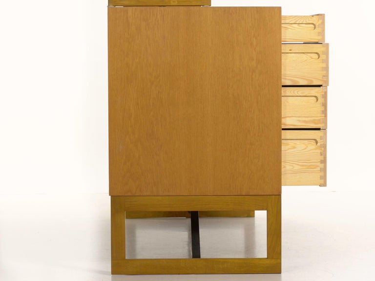 Børge Mogensen Danish Mid-Century Modern Oak Bookcase Cabinet Over Dresser For Sale 13