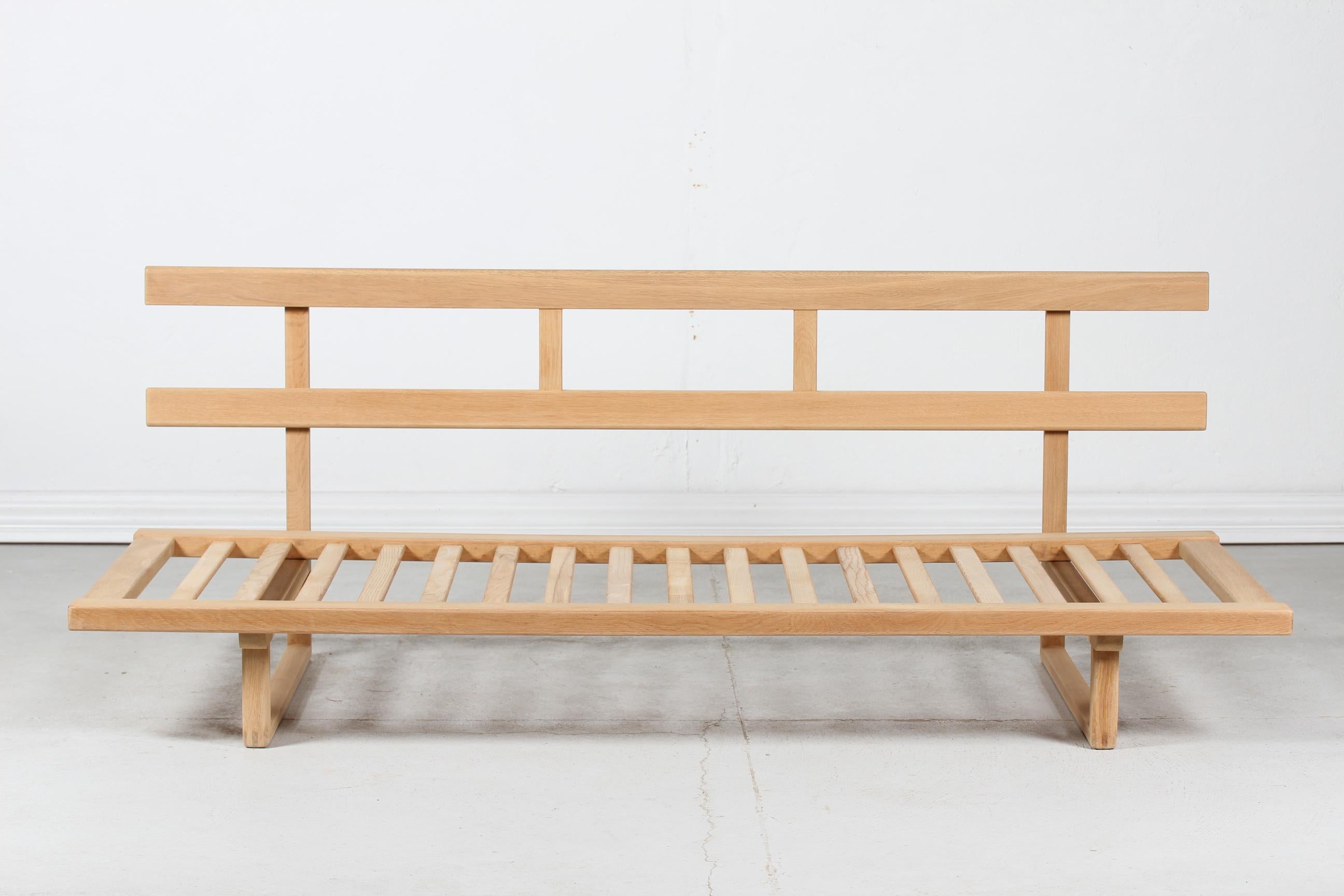 Børge Mogensen Daybed 4312 of Oak and Wool by Fredericia Stolefabrik 1960s 3